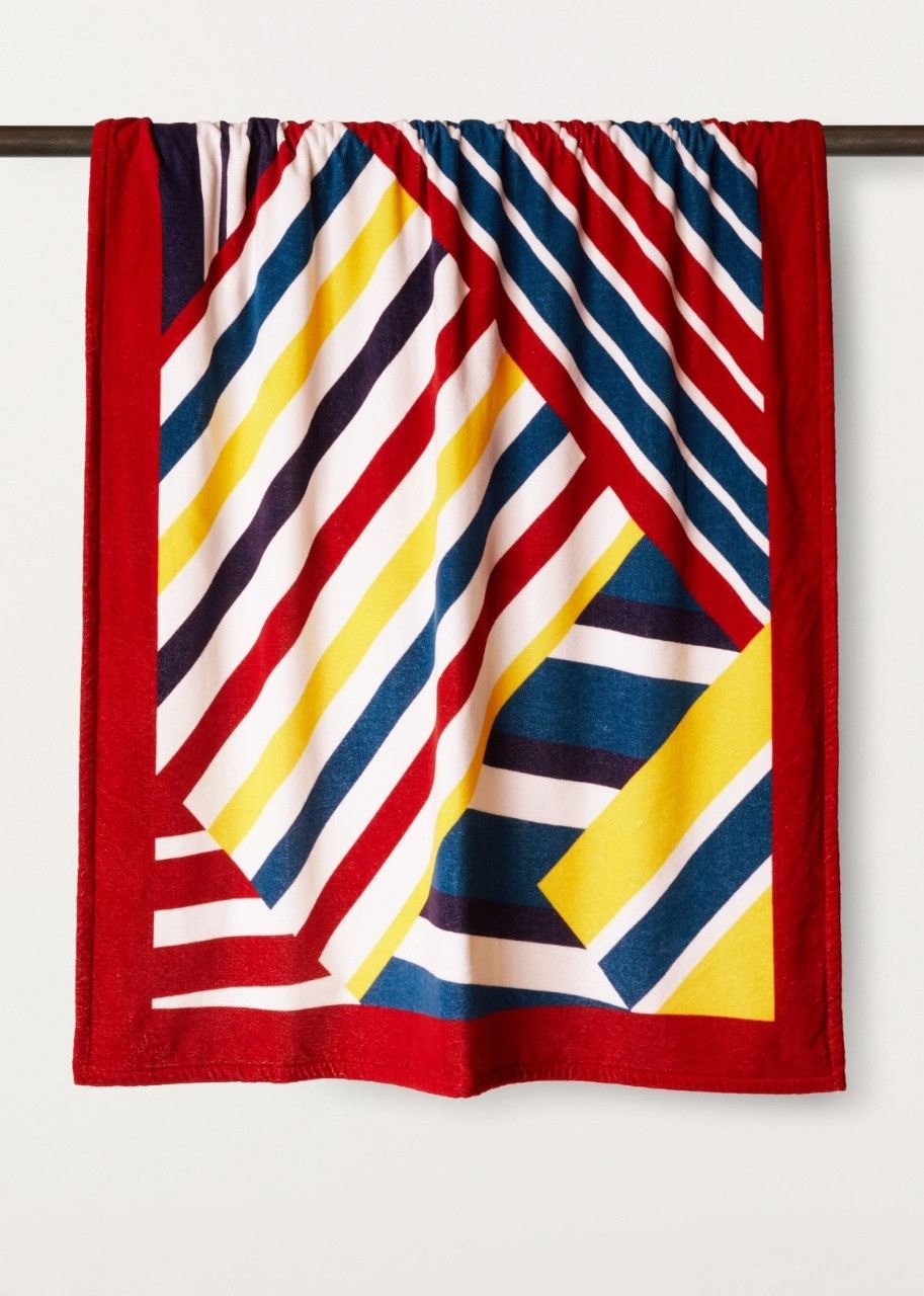 Loro Piana o1srvl11e0624 Size: OS FAM9970 Portofino Beach Towel in Red Size ONE SIZE - 2 Thumbnail