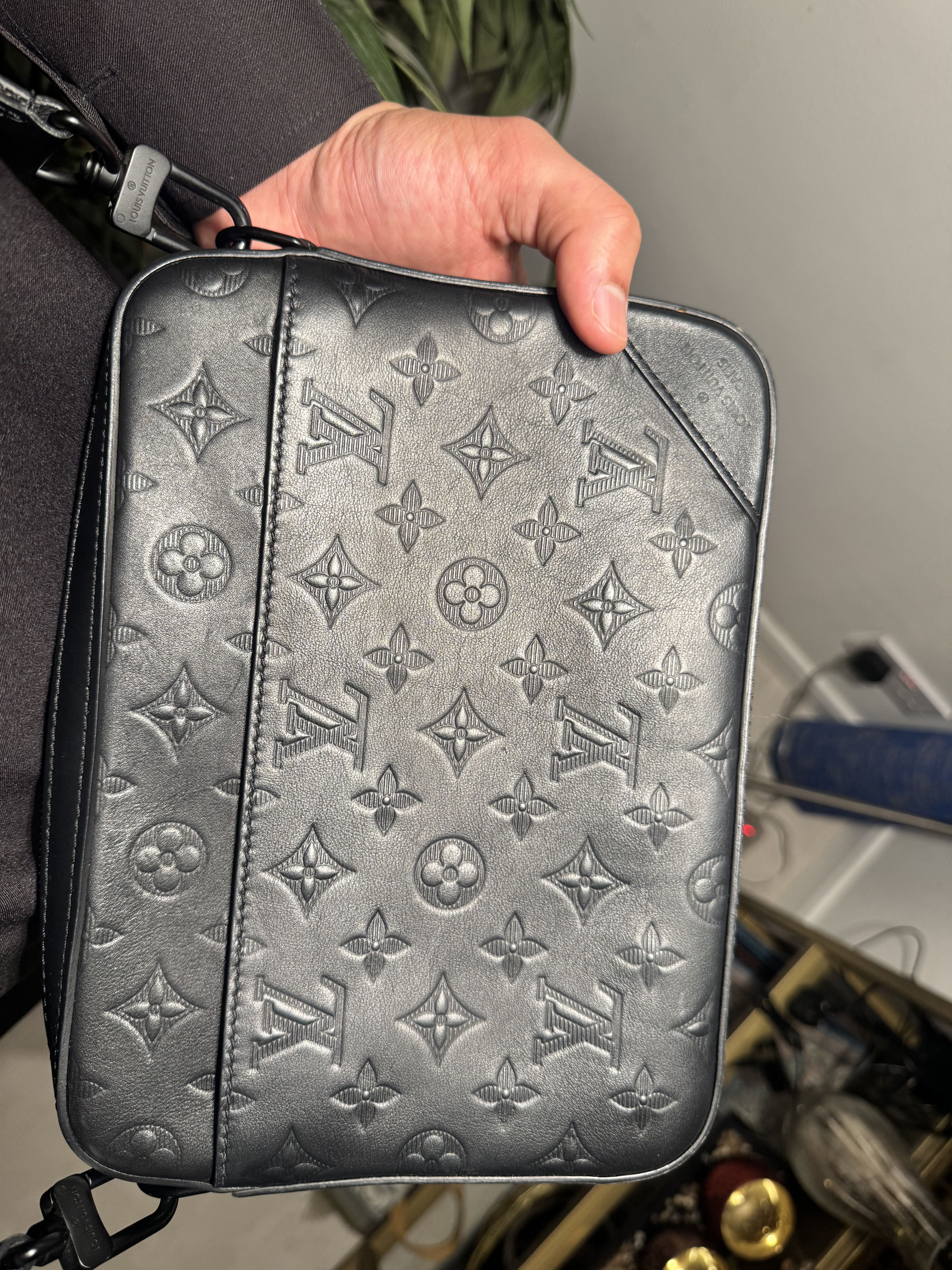 Louis Vuitton Louis Vuitton Leather Duo Messenger Size ONE SIZE - 3 Thumbnail
