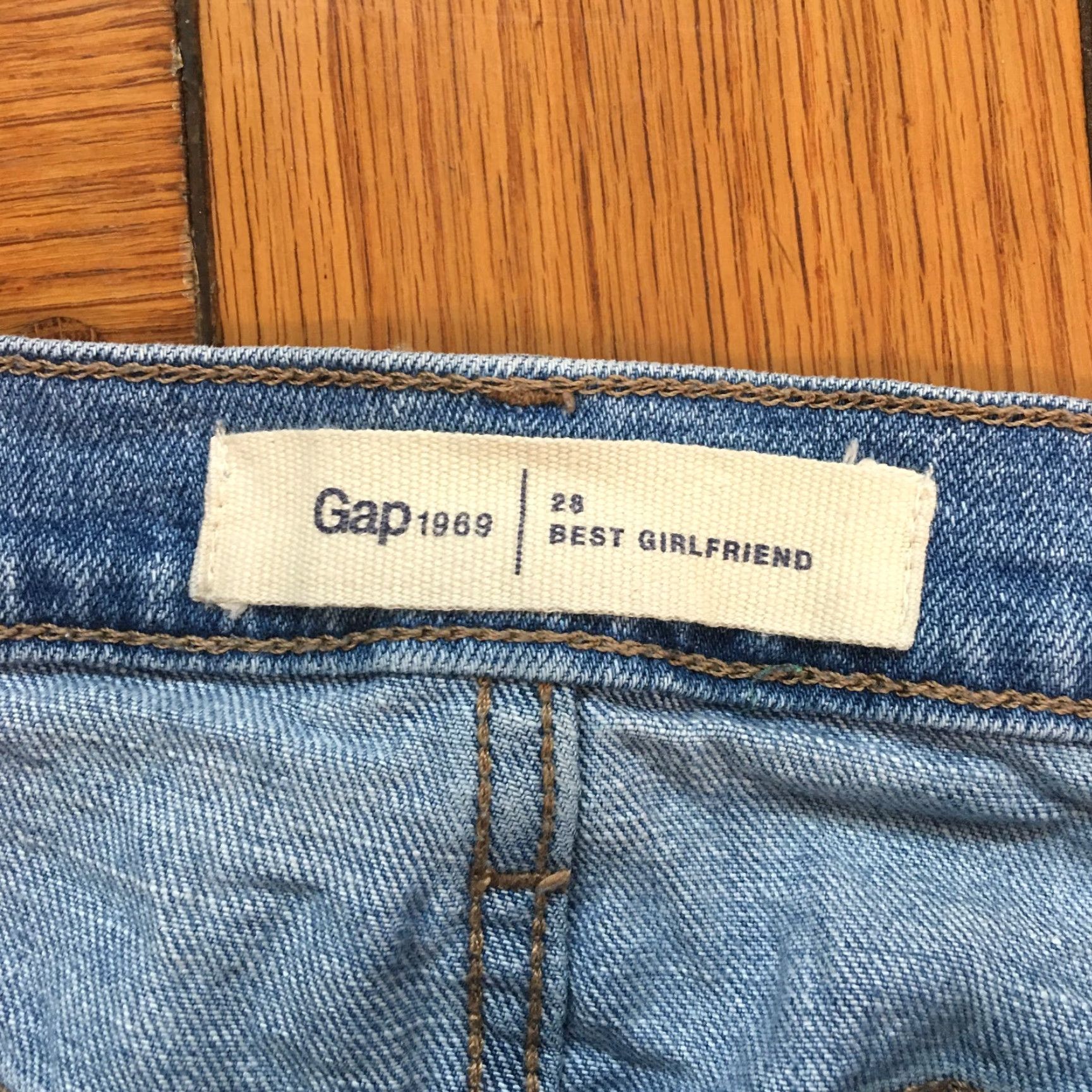 Gap GAP 1969 Womens Best Girlfriend Distressed Regular Flat Front Blue Jeans Size 28 Size 28" / US 6 / IT 42 - 7 Thumbnail