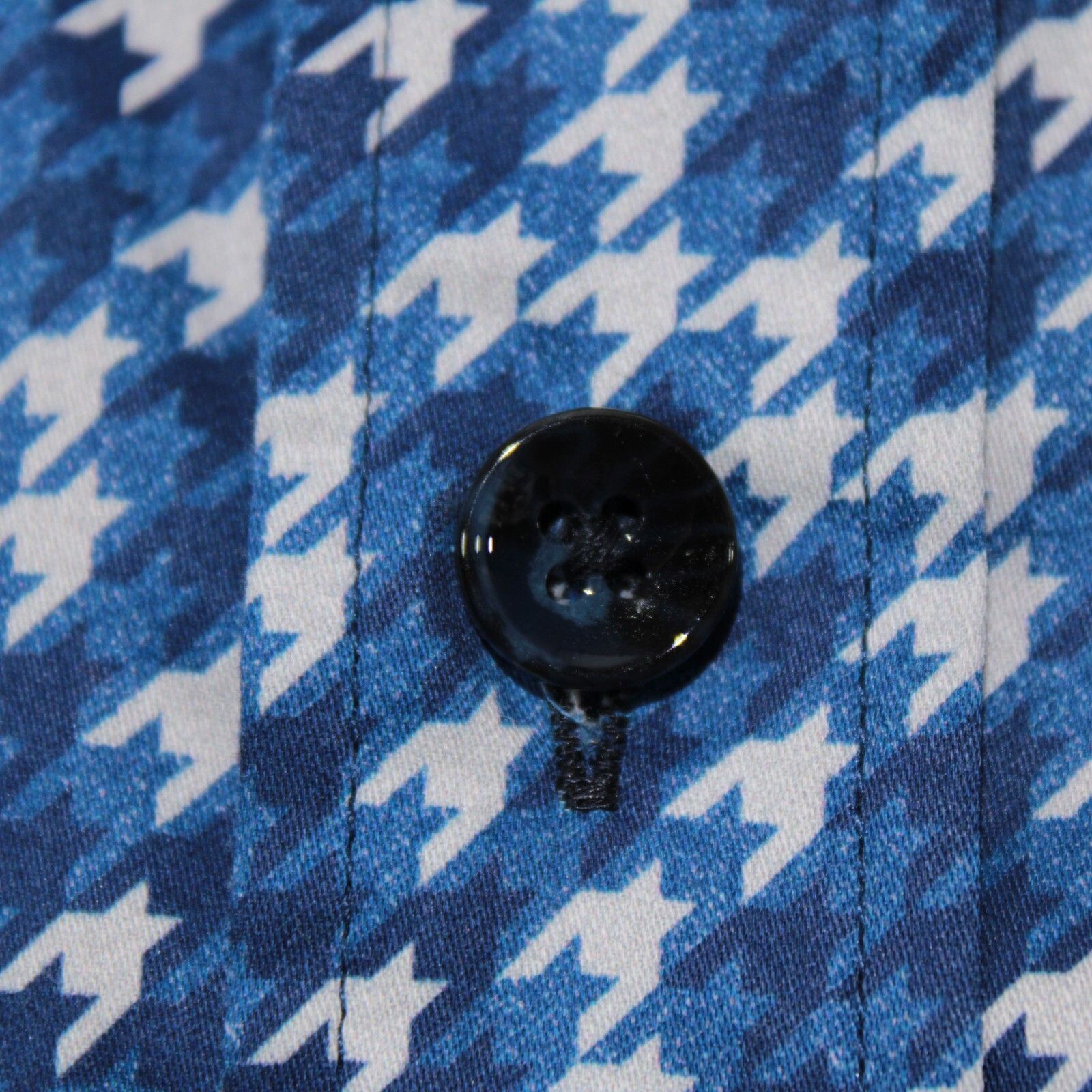 Robert Graham Robert Graham New with tags Shirt Size XL US In Blue Size US XL / EU 56 / 4 - 7 Thumbnail