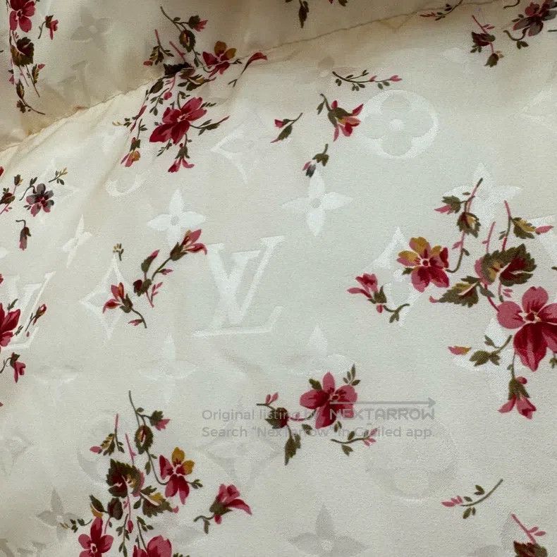 Louis Vuitton Louis Vuitton Flower full print down jacket Size XS / US 0-2 / IT 36-38 - 3 Thumbnail