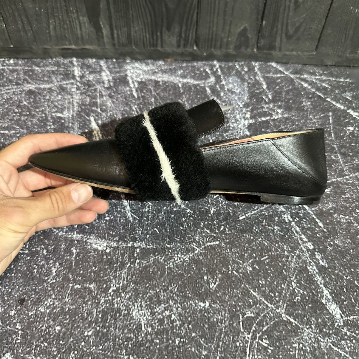 Bally BALLY HAMELIA - Women’s Leather/Fur Flats Mules 38.5 size Size US 8.5 / IT 38.5 - 11 Thumbnail