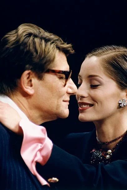 Yves Saint Laurent YSL FW1993 Malta Pomegranate Red Crystal Ear Clips Size ONE SIZE - 9 Thumbnail
