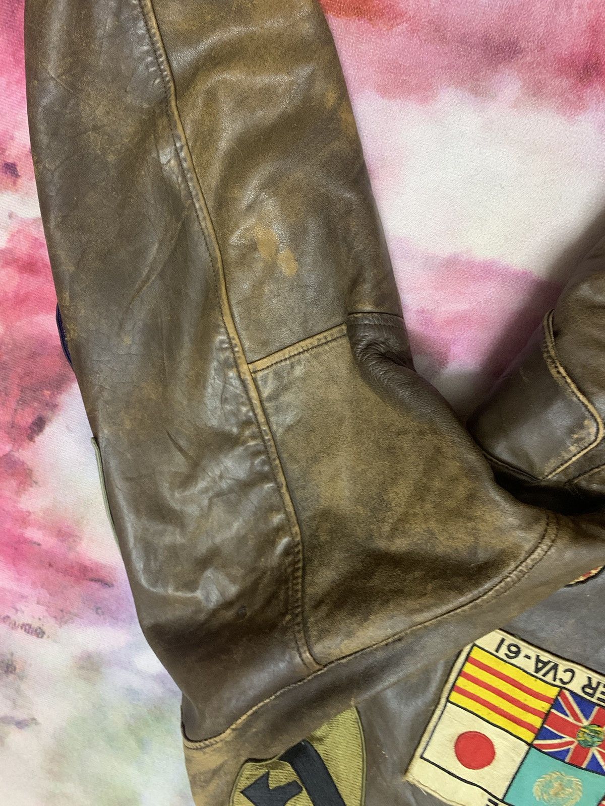 Avirex Vintage Military A-2 Patina Leather Tomcat Combat Flight Size US L / EU 52-54 / 3 - 23 Thumbnail
