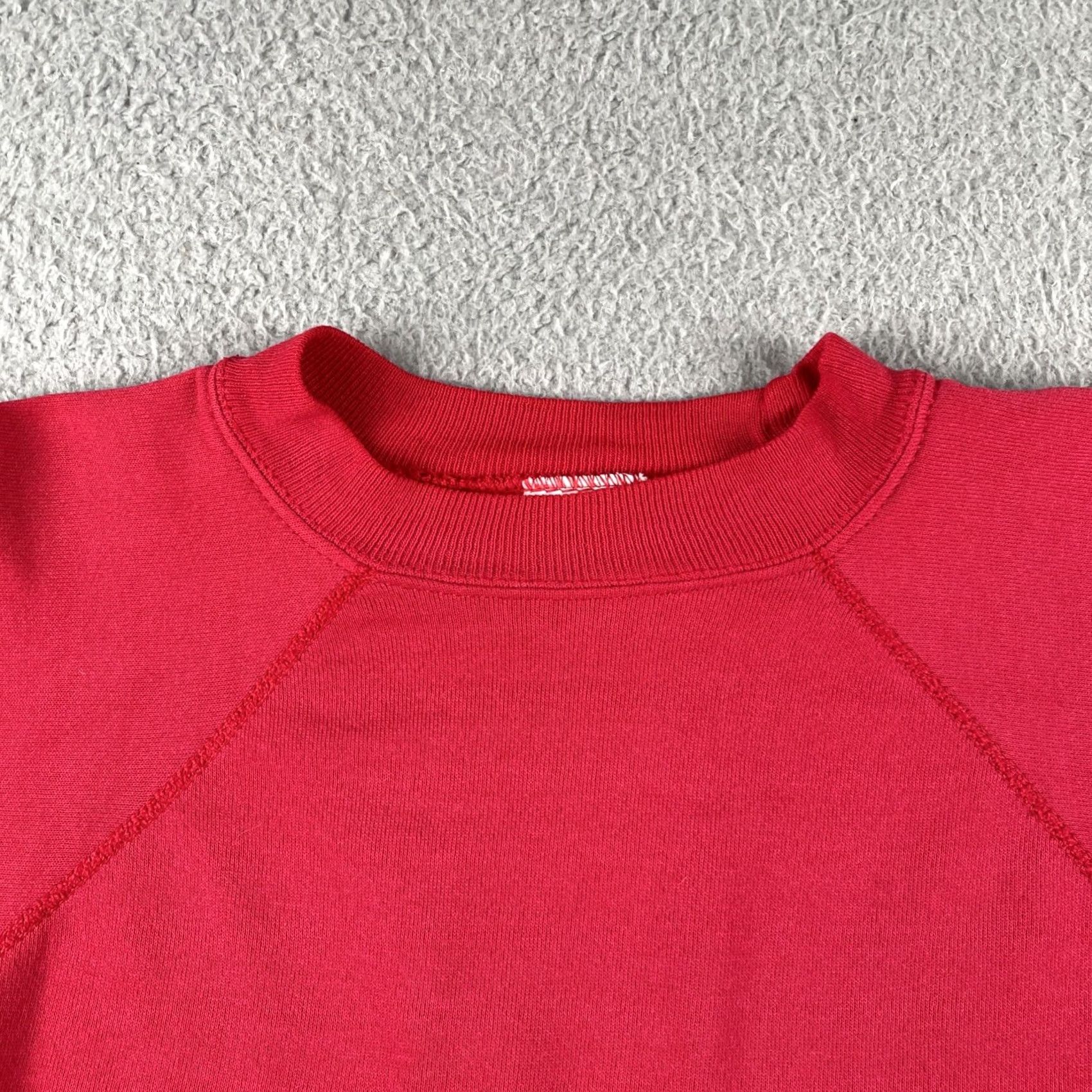 Hanes VINTAGE Hanes Sweatshirt Mens M Red 50/50 Pullover Activewear - 19" Across 23" Down Blank 50/50 Made In USA Size US M / EU 48-50 / 2 - 2 Thumbnail