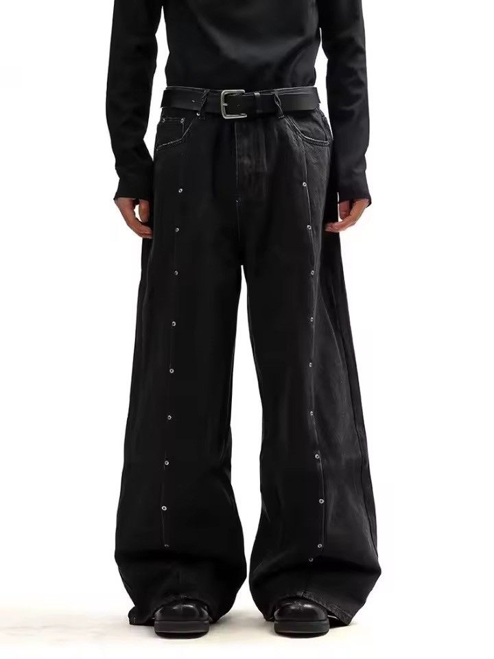 Japanese Brand Y2K Style Rivet Design Pleated Black Baggy Jean Size US 27 - 1 Thumbnail