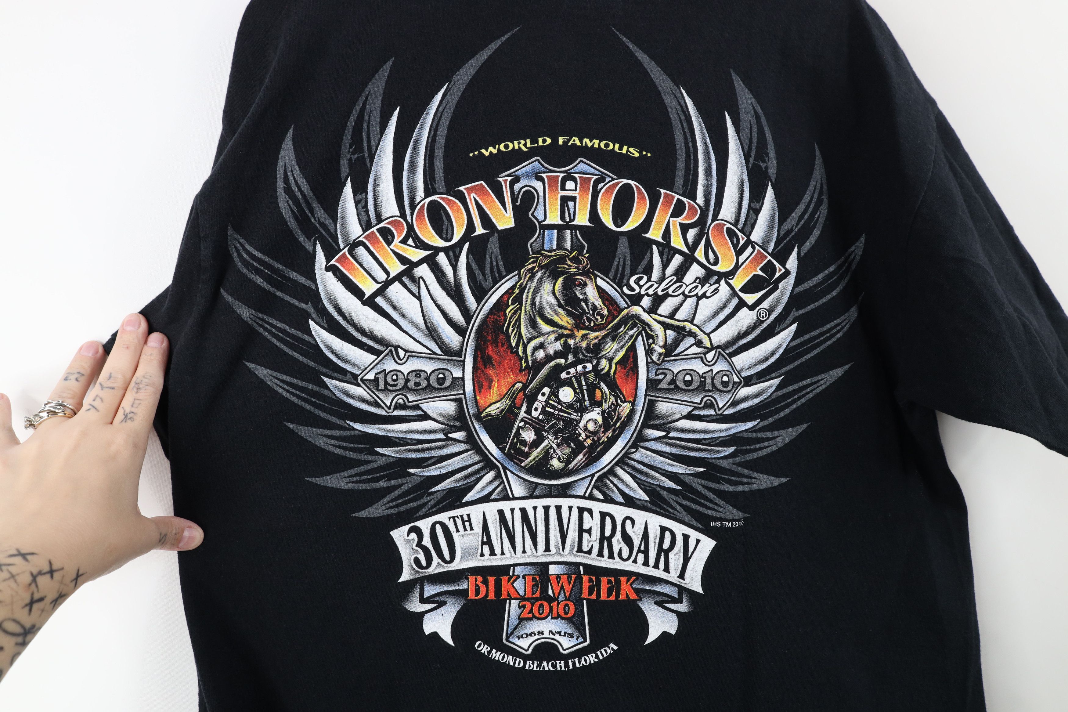 Vintage Vintage Y2K Iron Horse Saloon Tribal Sword T-Shirt Black Size US L / EU 52-54 / 3 - 10 Thumbnail