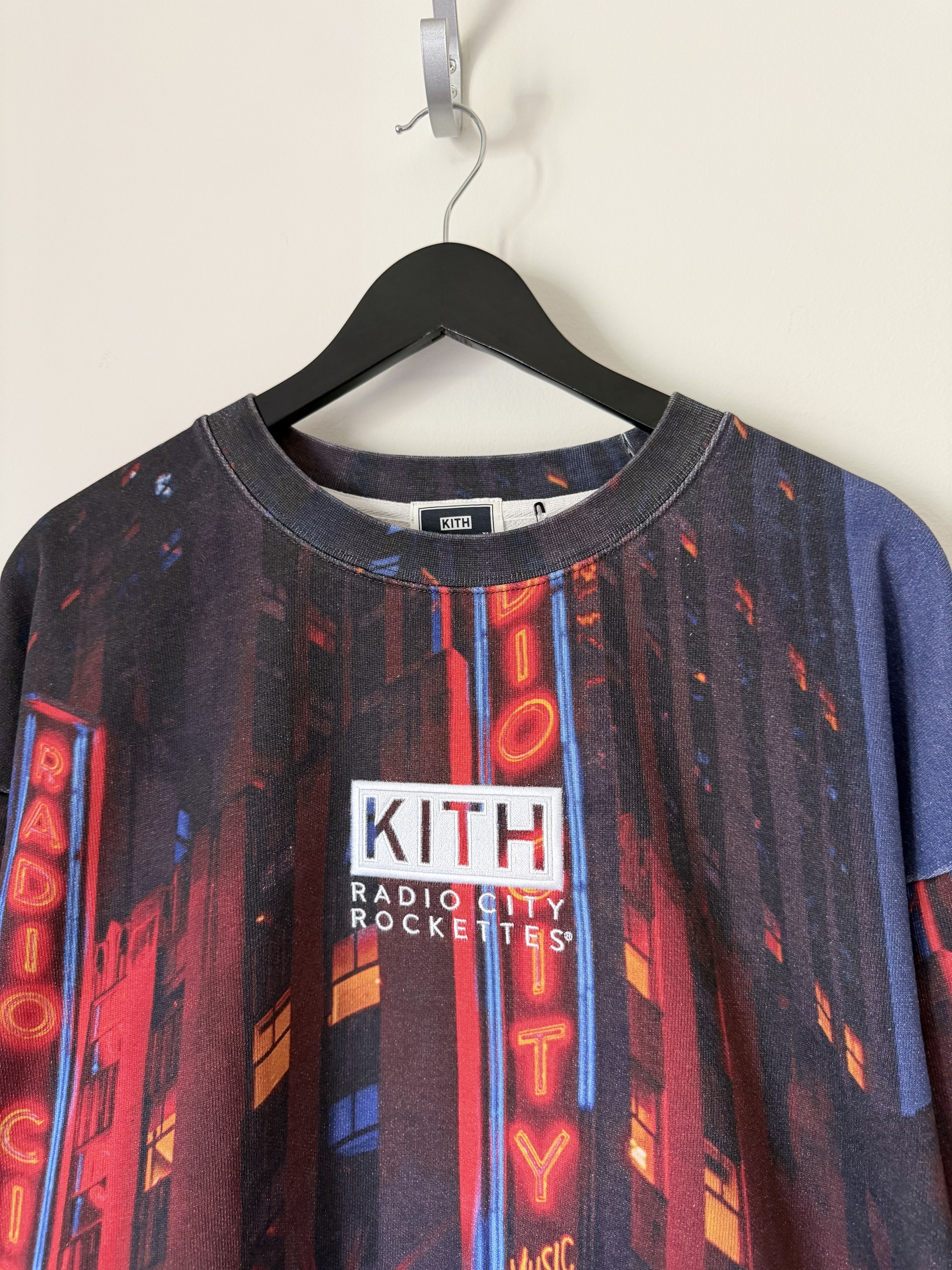 Kith Kith Radio City Rockettes Nelson Crewneck AOP Size US XL / EU 56 / 4 - 2 Thumbnail