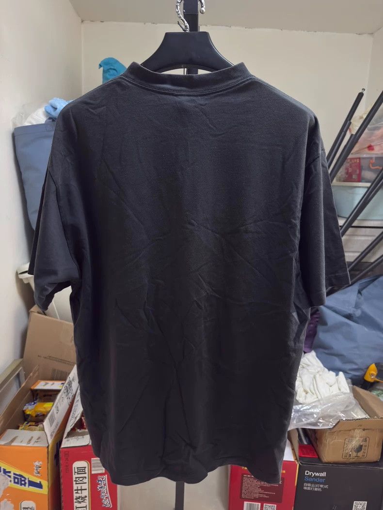 Balenciaga Balenciaga Black fuzzy burning coke short sleeve Size US M / EU 48-50 / 2 - 2 Thumbnail