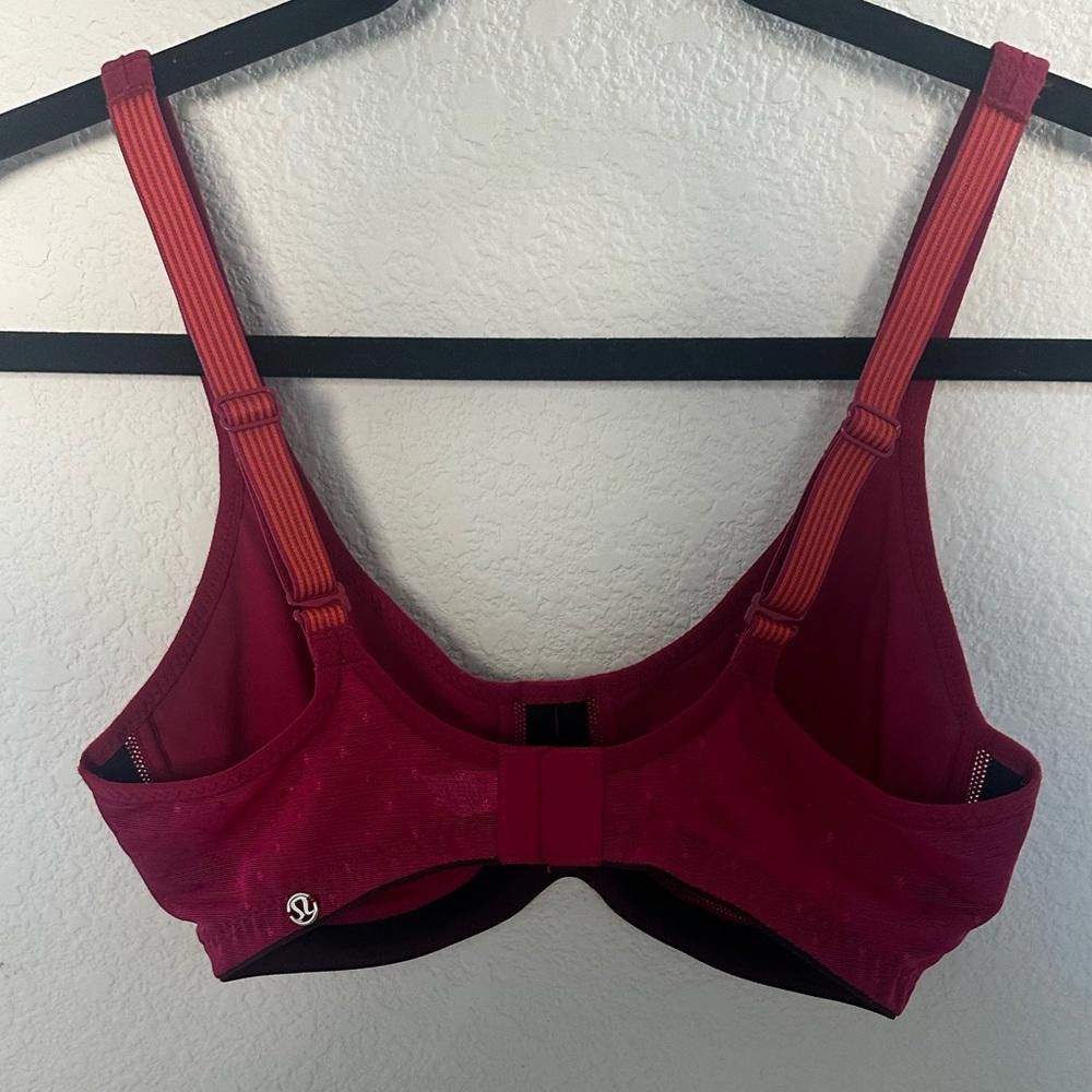 Lululemon Lululemon Boob Wired Mesh Bra Bumble Berry 32D Size ONE SIZE - 4 Thumbnail
