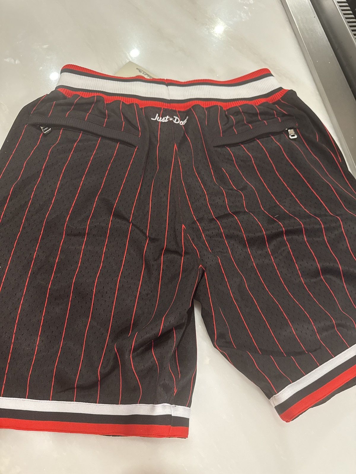 Just Don × Mitchell & Ness NBA JUST DON 10TH YEAR ANNIVERSARY SHORTS BULLS 1996 Size US 30 / EU 46 - 2 Thumbnail