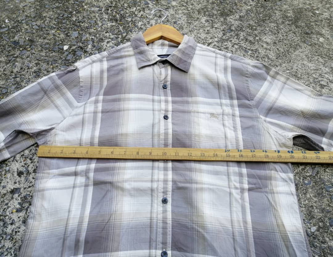 Burberry Burberry Black Label Plaid Buttons Shirt Size M / US 6-8 / IT 42-44 - 2 Thumbnail