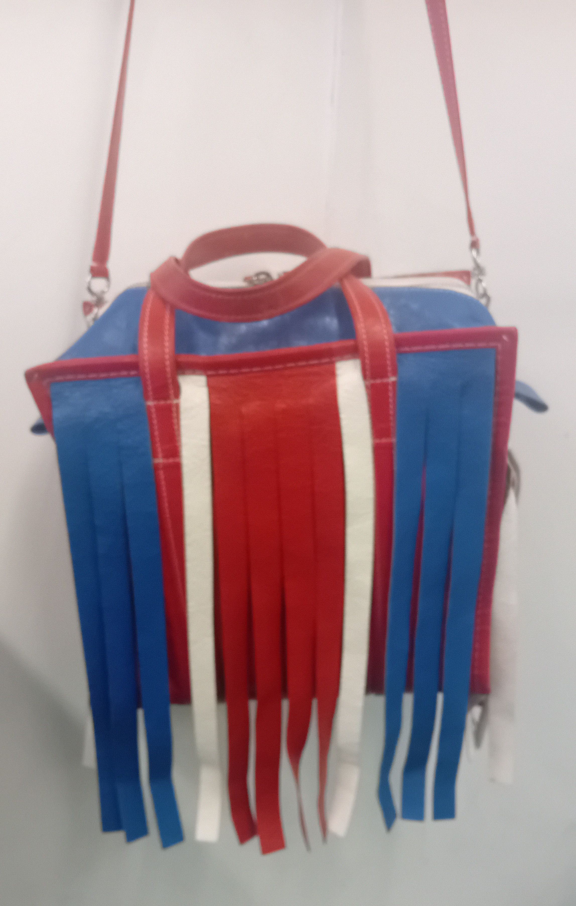 Balenciaga Balenciaga Bazar Bag SS2017 Red/White/Blue Fringe Demna Era Size ONE SIZE - 8 Thumbnail