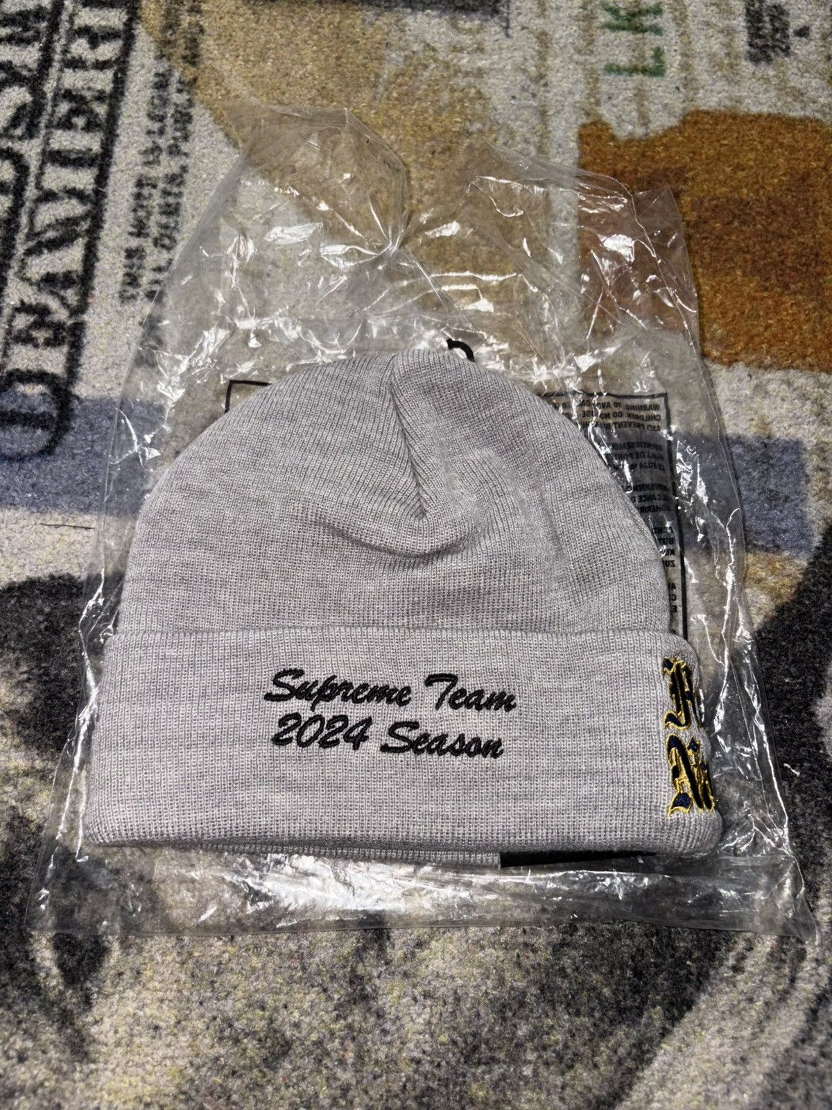 New Era × Supreme Supreme New Era Salvation Beanie Heather Grey Size ONE SIZE - 2 Thumbnail