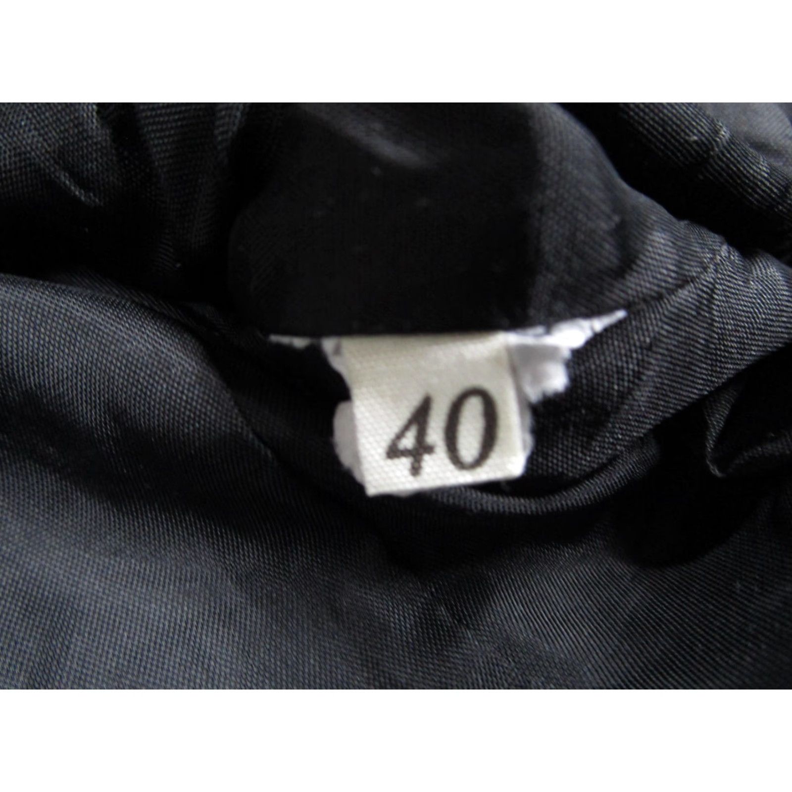 Vintage VINTAGE Claudio Lugli Blazer Women 40 Black Silk Dressy 80s Designer Tailored Three-Button Rhinestones Size S / US 4 / IT 40 - 4 Thumbnail
