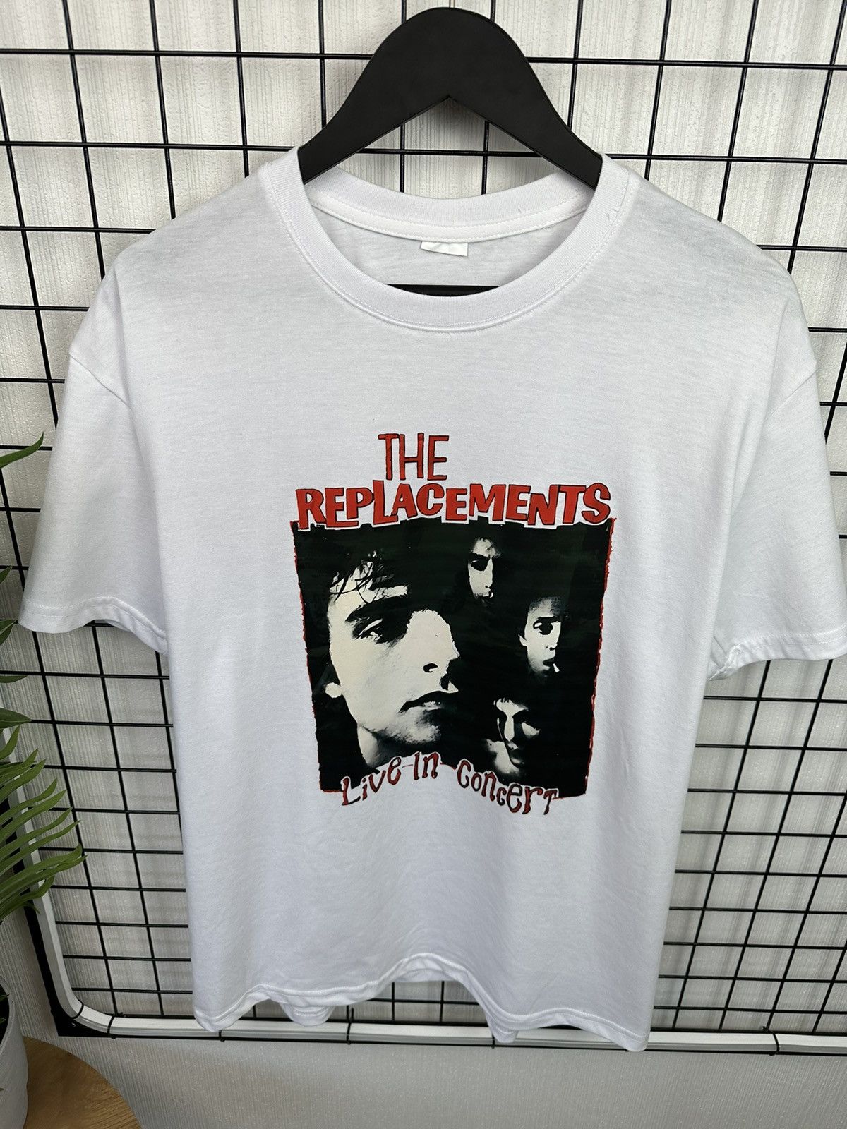 Band Tees The Replacements Band Tee Men White “Live in concert” shirt Size US L / EU 52-54 / 3 - 4 Thumbnail
