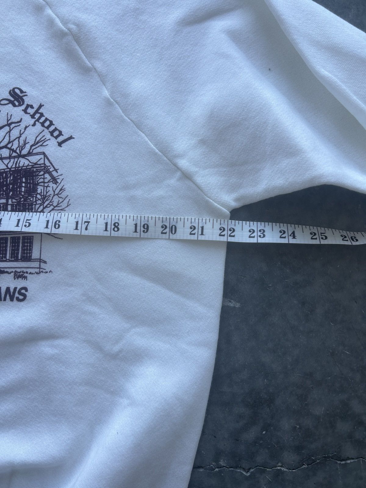 Fruit Of The Loom × Vintage Vintage 90s Jefferson School Raglan Sweatshirt Gothic Size US L / EU 52-54 / 3 - 7 Thumbnail