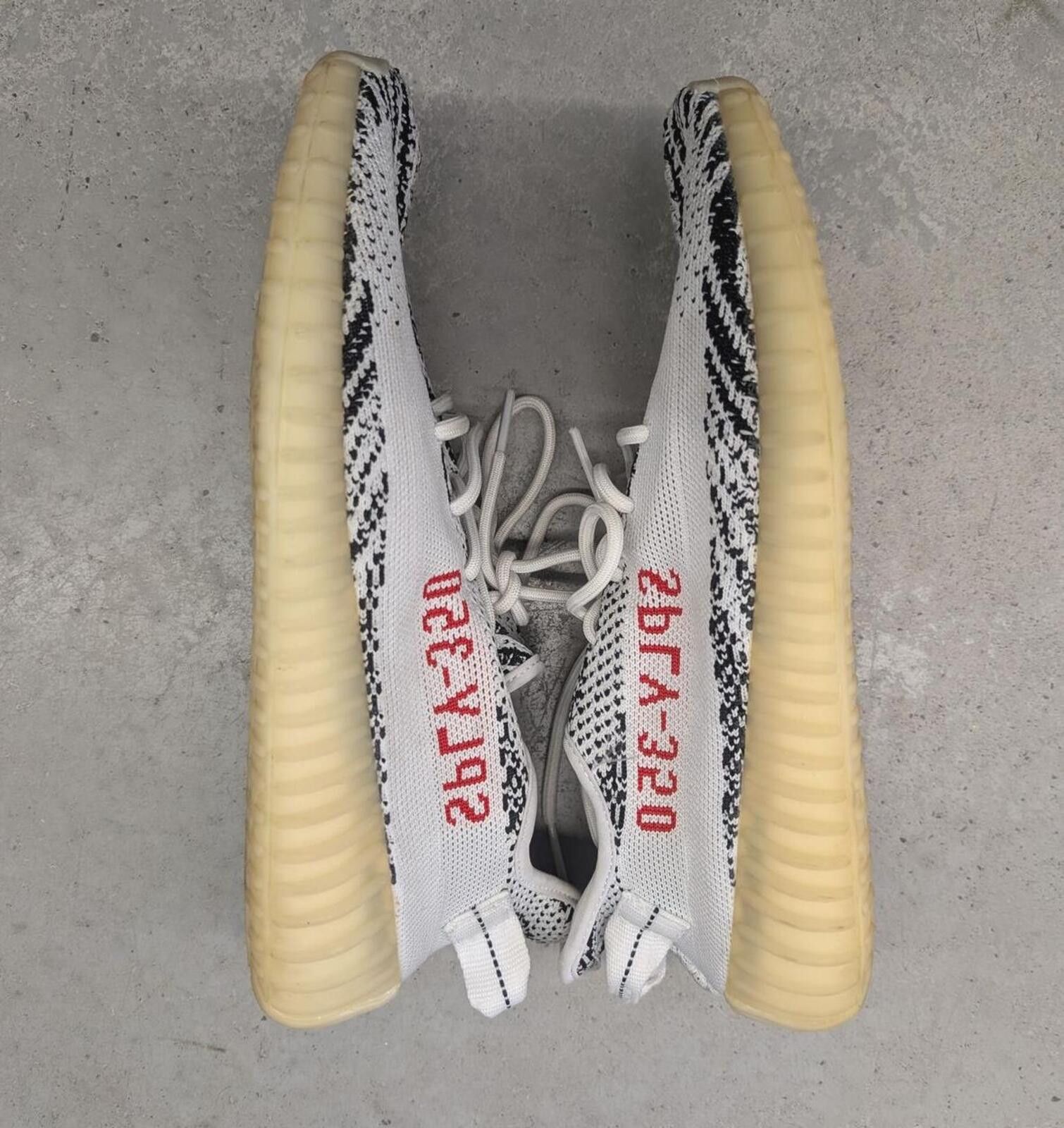 Adidas Yeezy Zebra Adidas Boost 350 V2 2017 Size 10 Size ONE SIZE - 5 Thumbnail