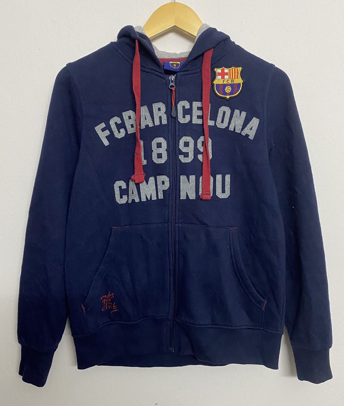 Other F.C Barcelona Sweaters Size US S / EU 44-46 / 1 - 1 Thumbnail