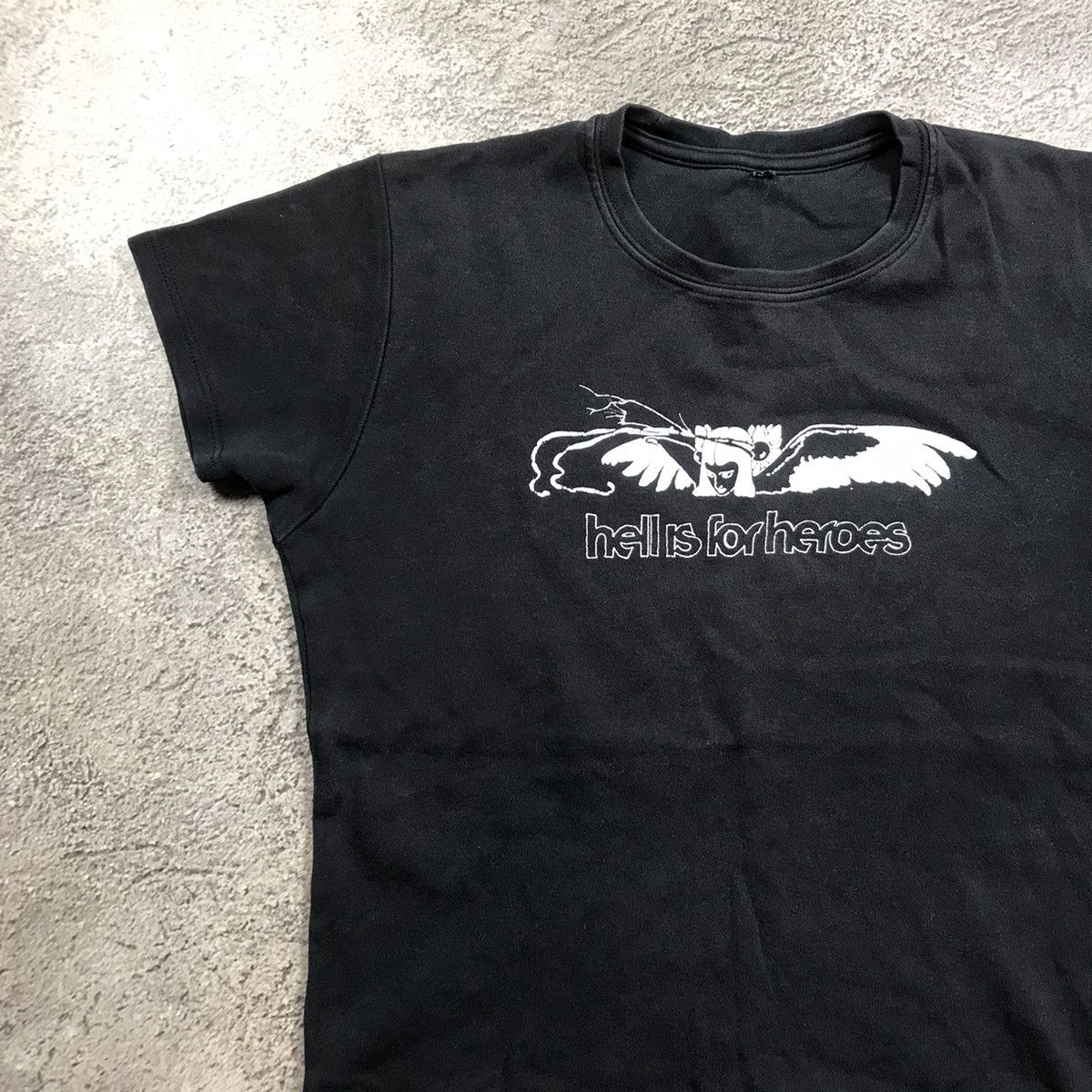Vintage Vintage 90s Hell Is For Heroes Graphic Tee Skate Punk Boxy S Size S / US 4 / IT 40 - 2 Thumbnail