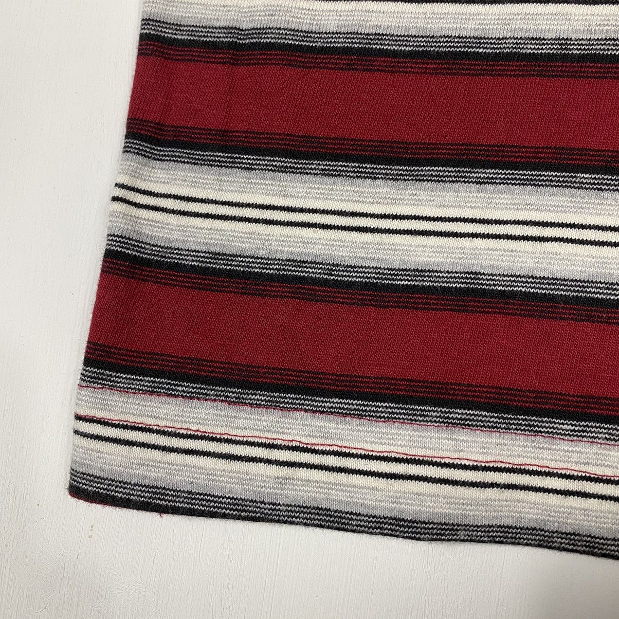 Vintage VINTAGE 90's GORDON & SMITH RED STRIPED TEE SURF SKATE TEE Size US M / EU 48-50 / 2 - 6 Thumbnail