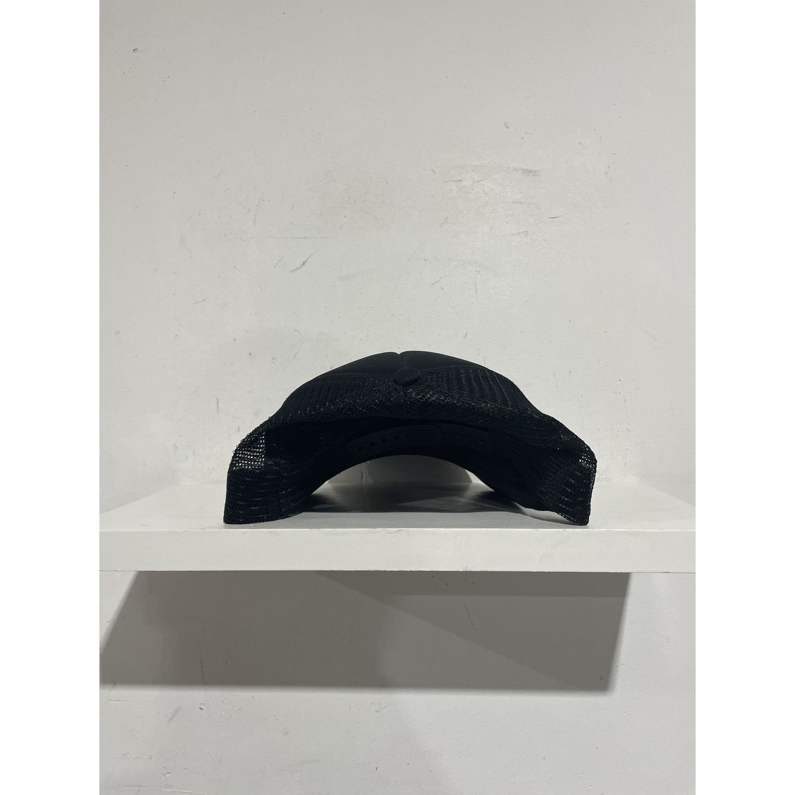 Gallery Dept. GALLERY DEPT. BLACK LOGO MESH TRUCKER CAP PREOWNED Size ONE SIZE - 4 Thumbnail