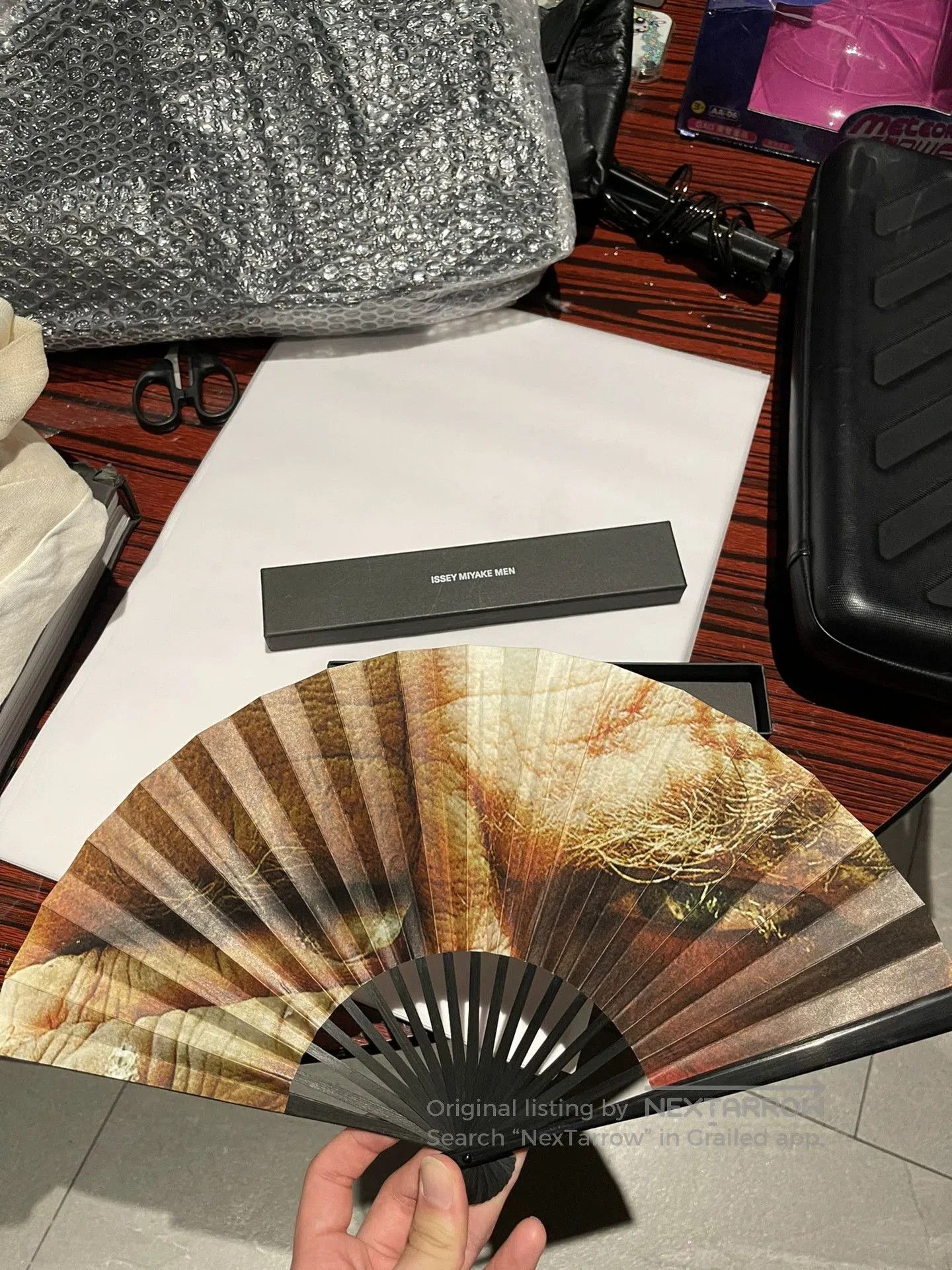 Issey Miyake Issey Miyake Men's 91 Archive Fan. Size ONE SIZE - 1 Thumbnail
