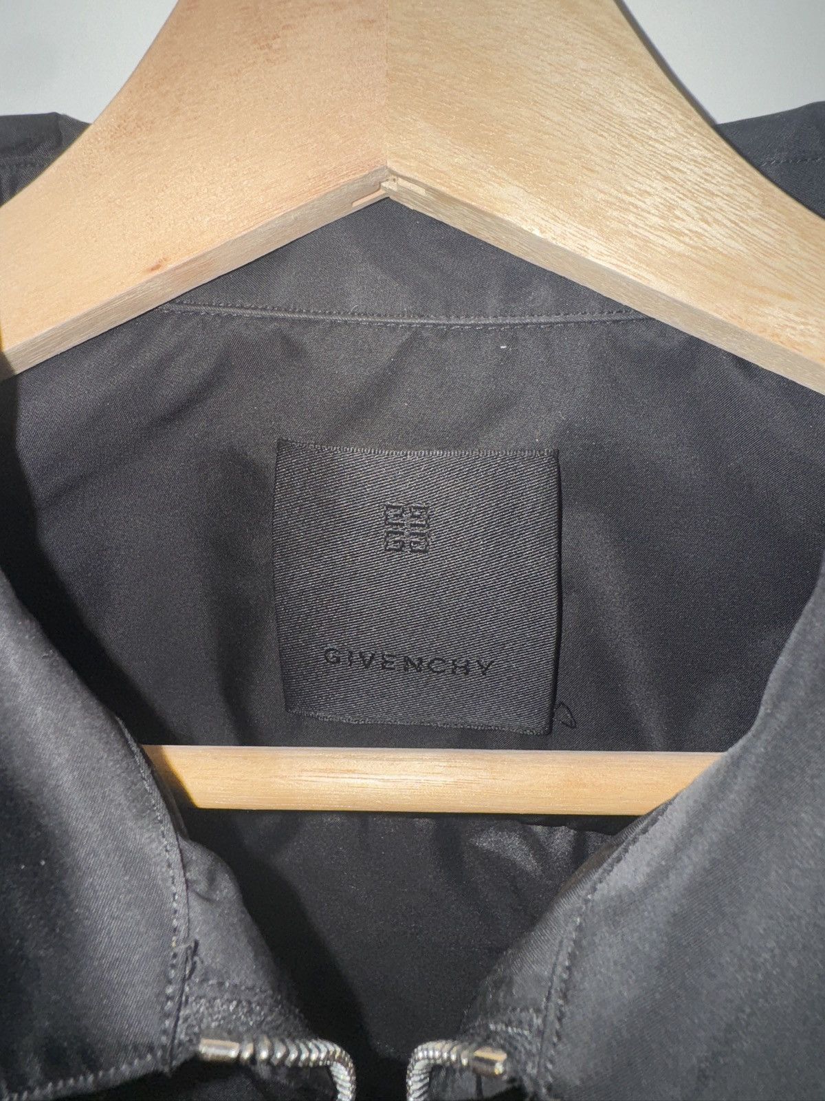 Givenchy Givenchy 4G Buckle Jacket Size US M / EU 48-50 / 2 - 5 Thumbnail