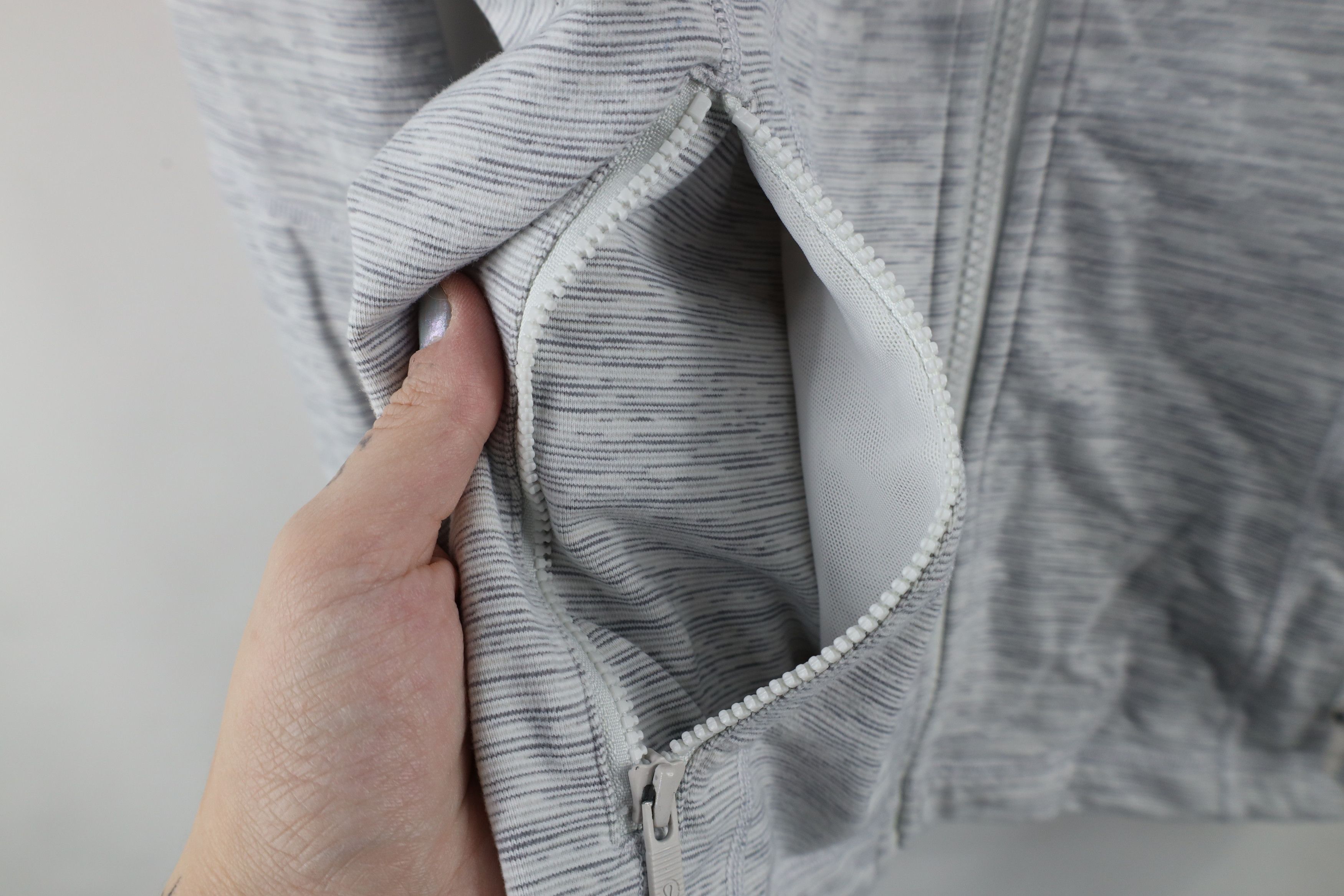 Lululemon × Vintage Lululemon Distressed Yoga Define Full Zip Jacket Gray Size XL / US 12-14 / IT 48-50 - 4 Thumbnail