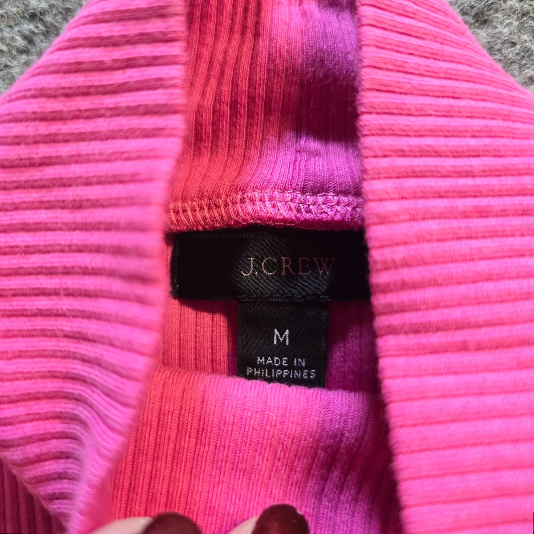 J.Crew J.CREW Top Womens Medium Pink Ribbed Turtleneck Long Sleeve Base Layer Casual Shirt Women Medium Pink Ribbed Turtleneck Casual Blouse Size M / US 6-8 / IT 42-44 - 4 Thumbnail