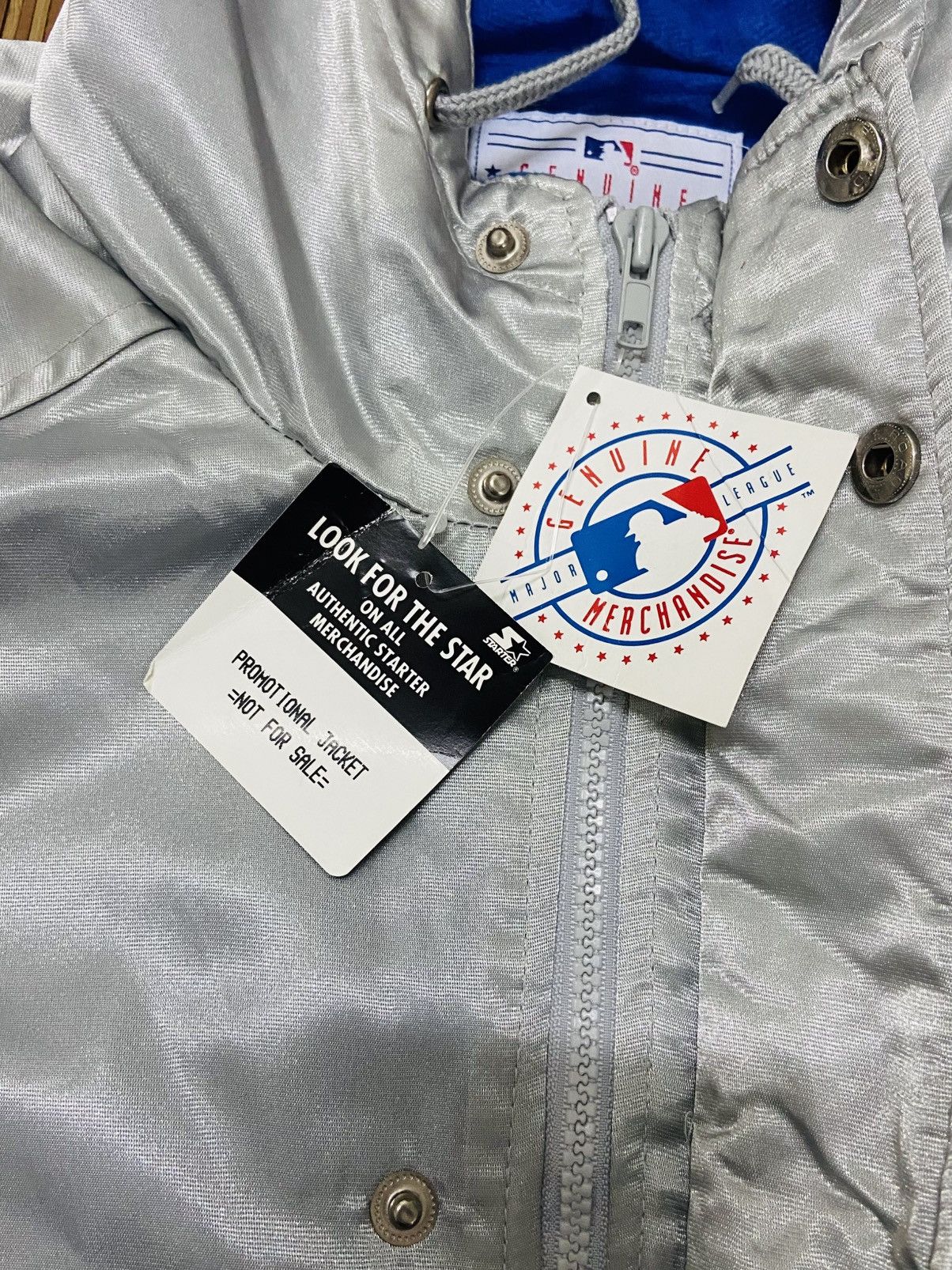 Vintage VINTAGE 97 LA DODGERS LIGHT JACKET Size US L / EU 52-54 / 3 - 13 Thumbnail