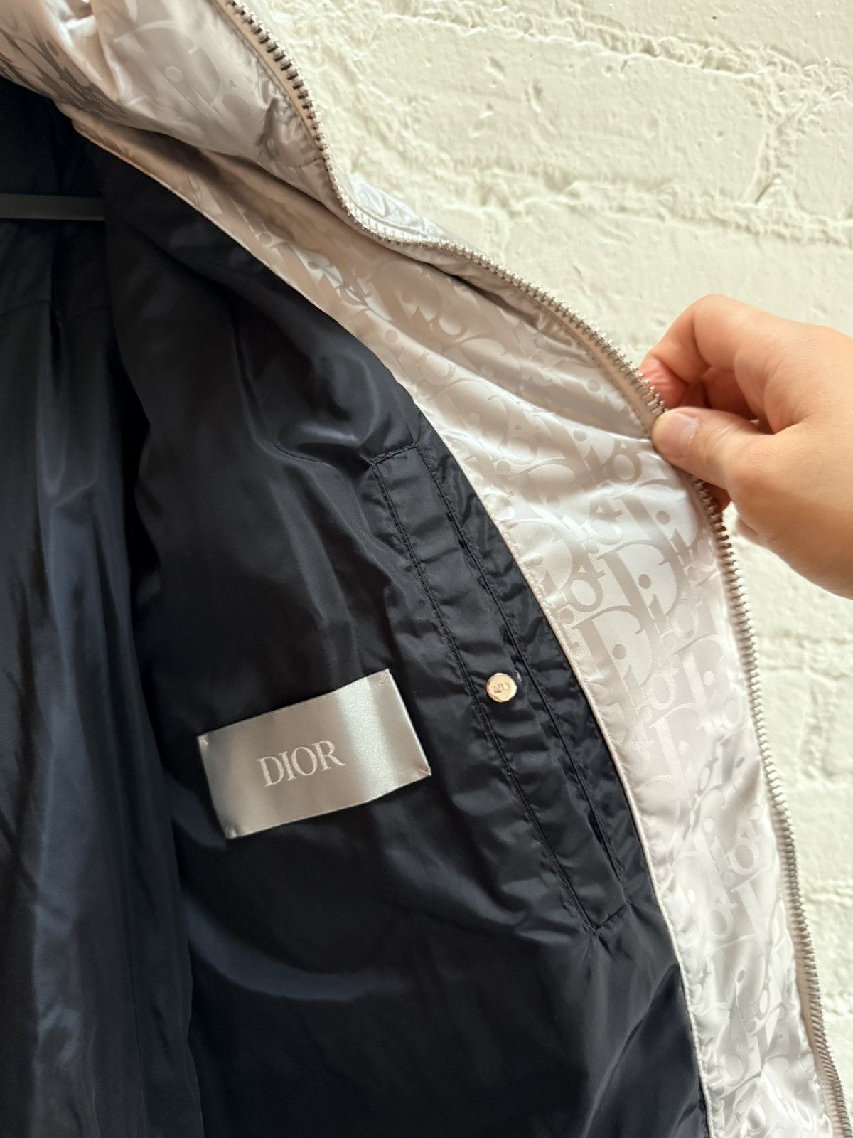 Dior FW21 Pearl Oblique Puffer Jacket Size US L / EU 52-54 / 3 - 9 Thumbnail