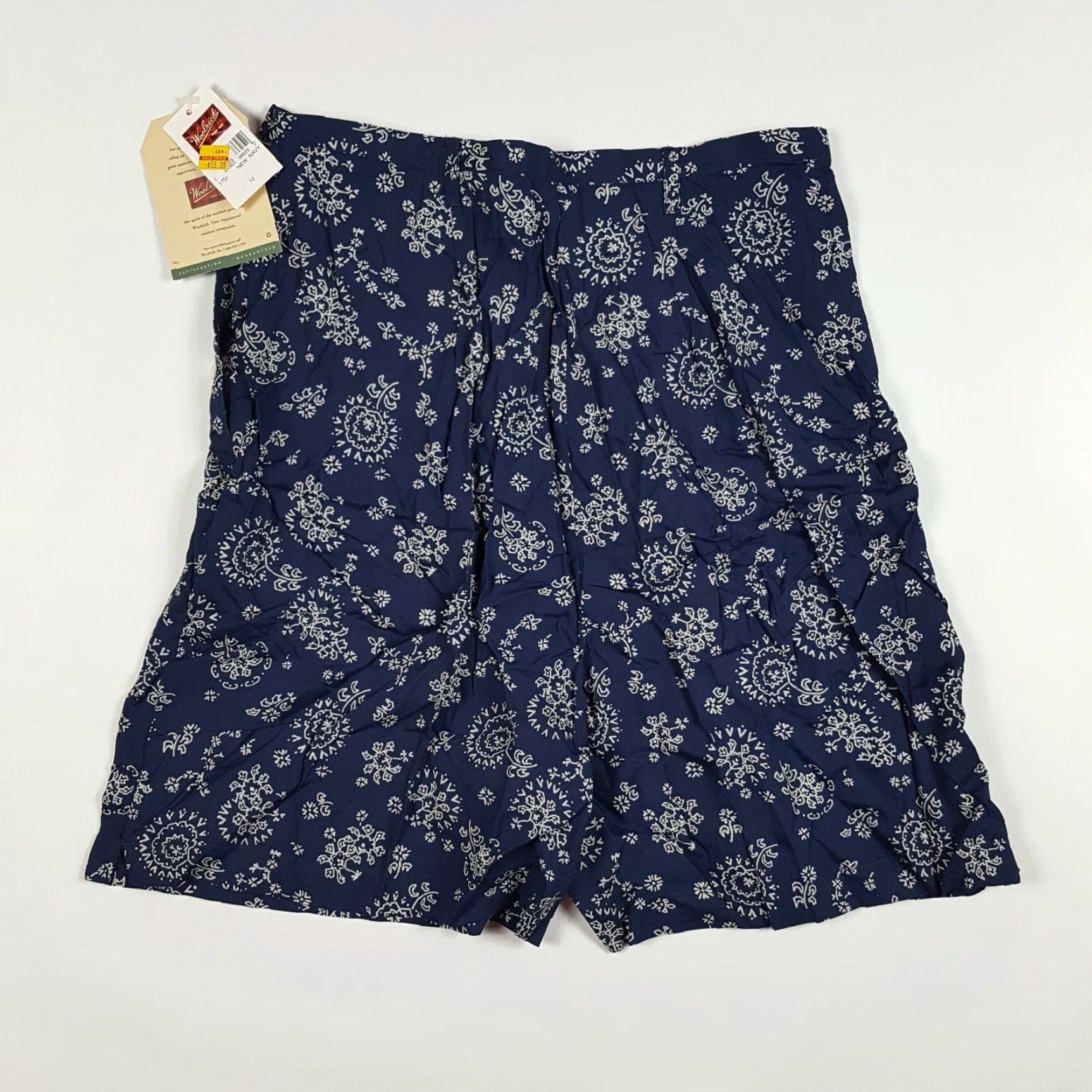 Vintage VINTAGE Woolrich Navy Outdoor High Waist Women's Shorts 12 Poplin Rayon Button Pleated 90s Retro Golf Tennis Mens/Womens Size 26" / US 2 / IT 38 - 5 Thumbnail