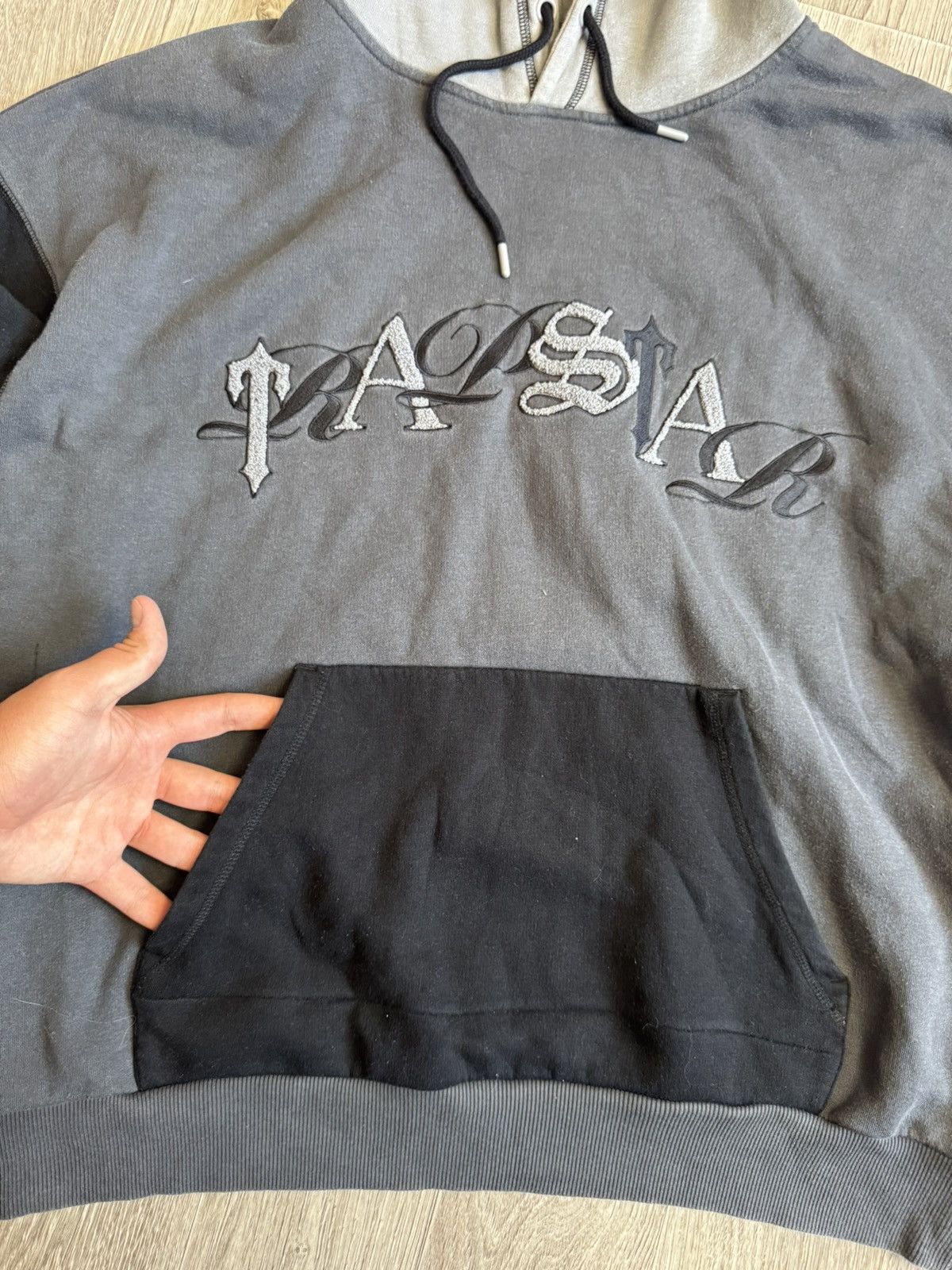 Trapstar London ! Authentic TrapStar Script Men’s Tracksuit XXL Size Size US XXL / EU 58 / 5 - 8 Thumbnail