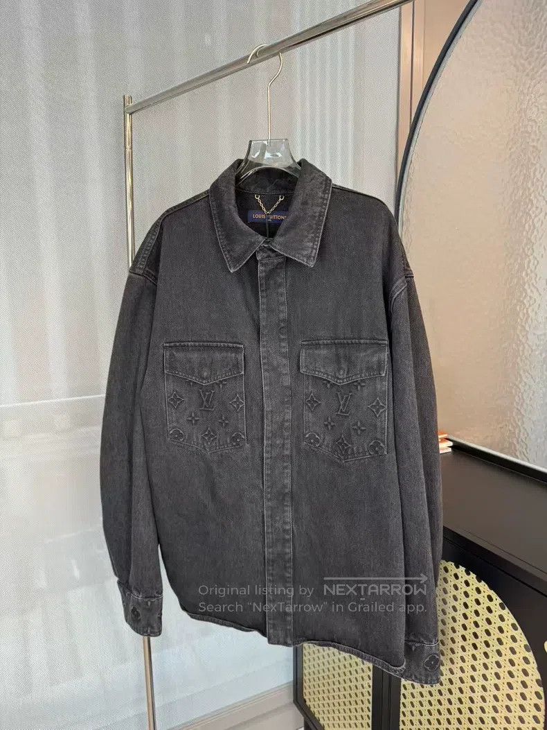 Louis Vuitton Louis Vuitton Embossed logo denim jacket Size US XL / EU 56 / 4 - 1 Thumbnail