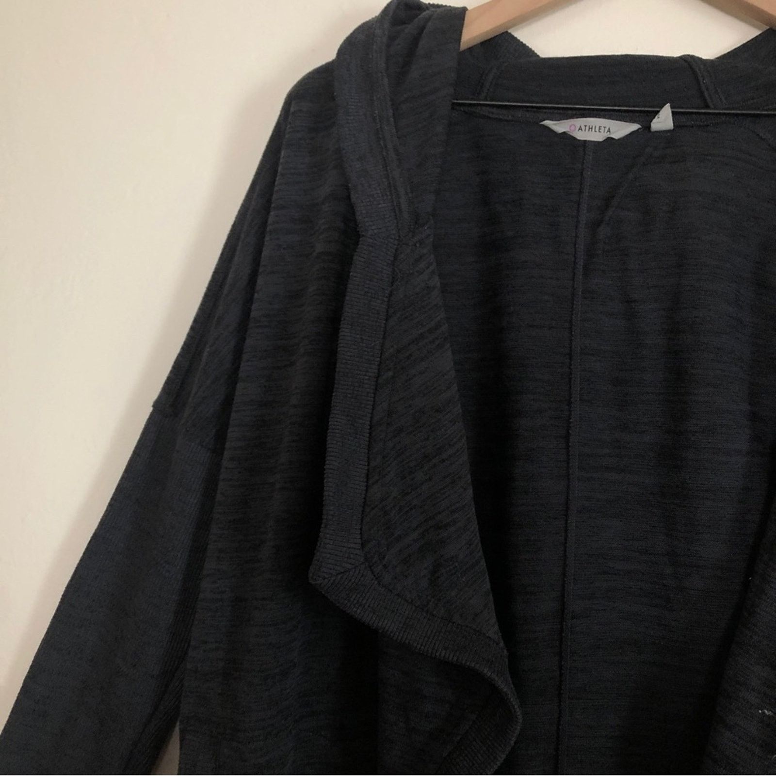Athleta Athleta Cardigan Dark Gray Hooded Long Sleeve Sweater Size M / US 6-8 / IT 42-44 - 7 Thumbnail