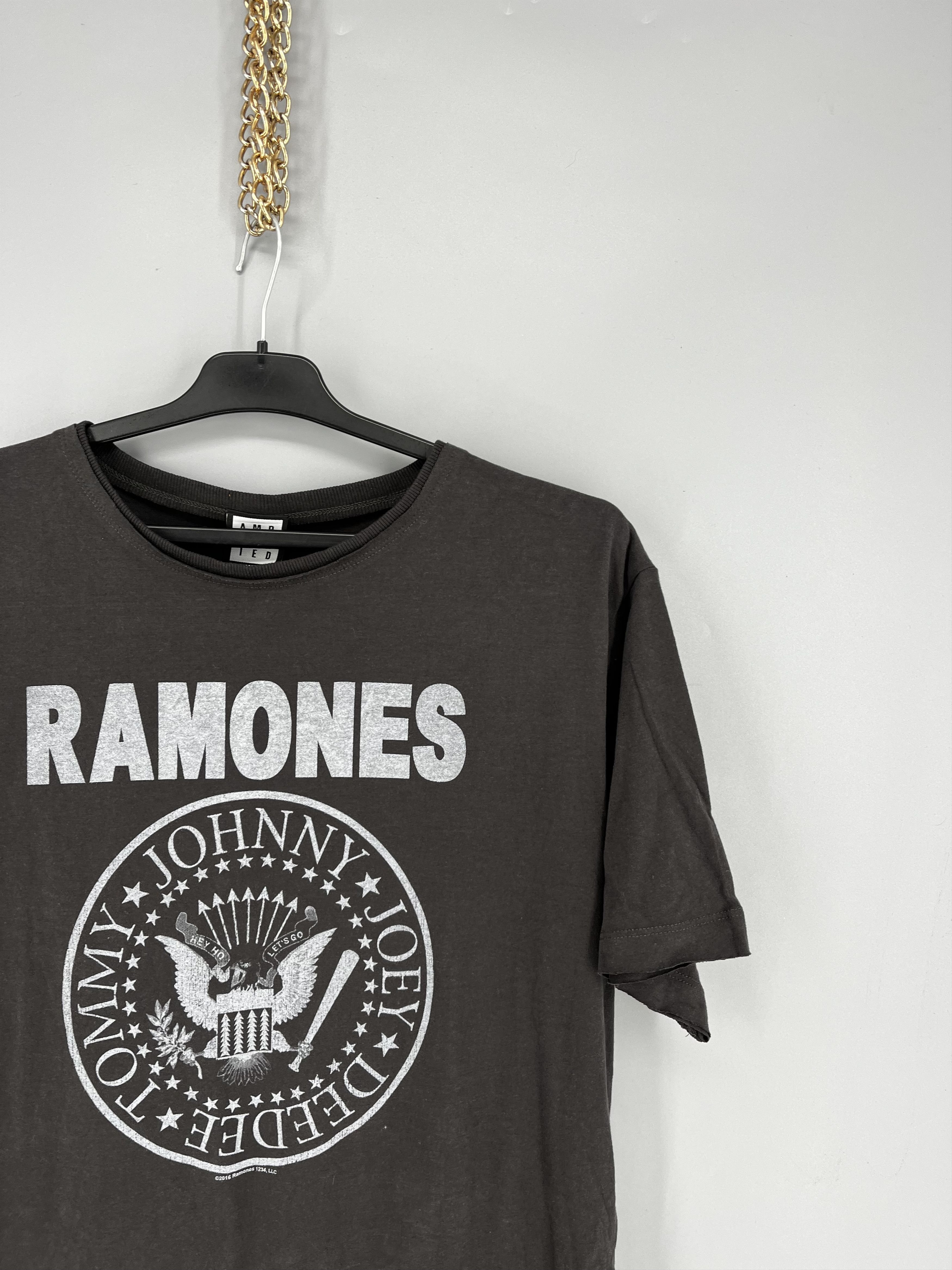 Vintage Rare🔥 Vintage Y2K Ramones Tees Band tee Travis Style Size US XXL / EU 58 / 5 - 5 Thumbnail