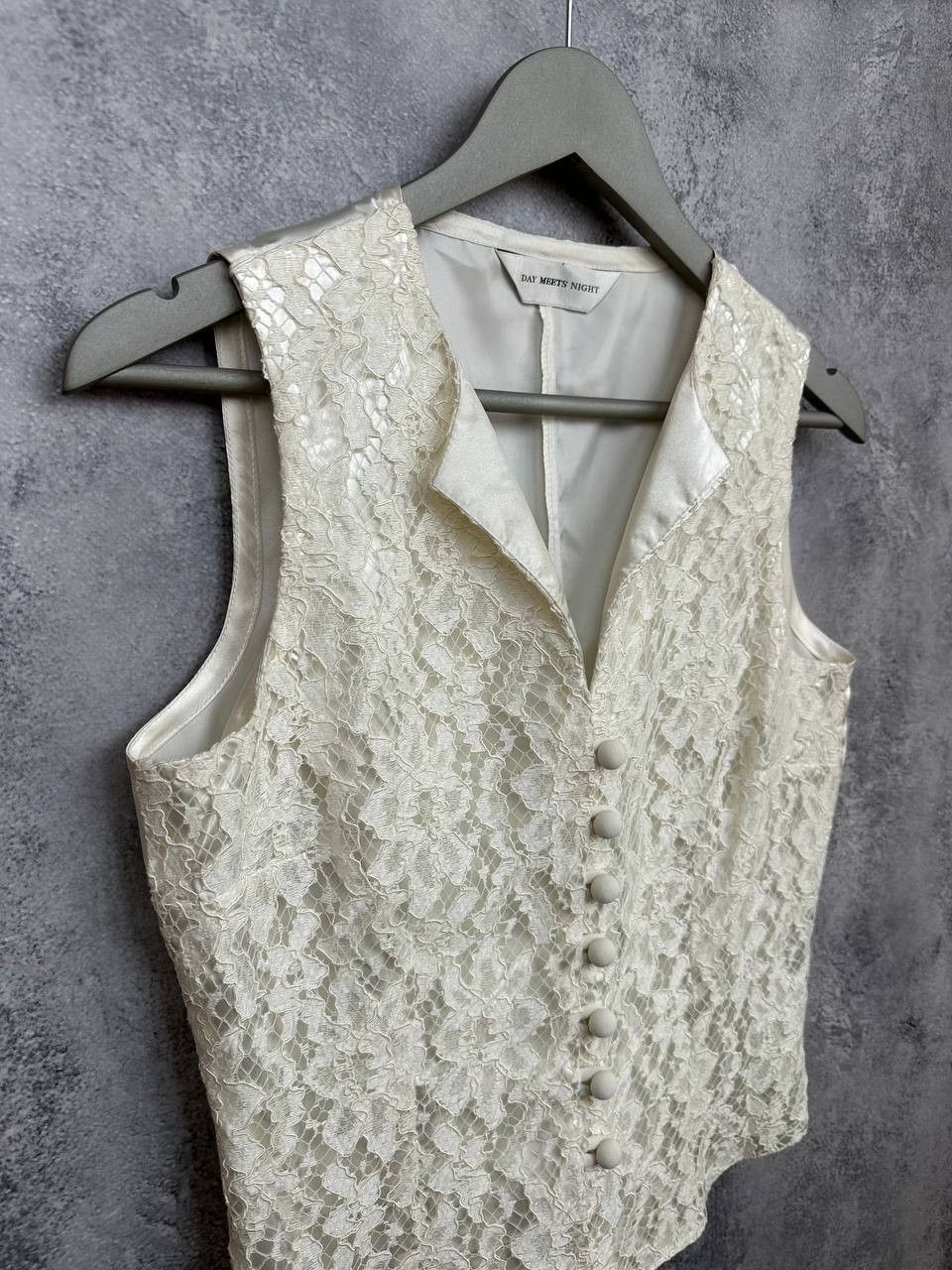 Other Day Meets Night Ivory Lace Vest & Wide Leg Pants Set Elegant Size 28" / US 6 / IT 42 - 6 Thumbnail