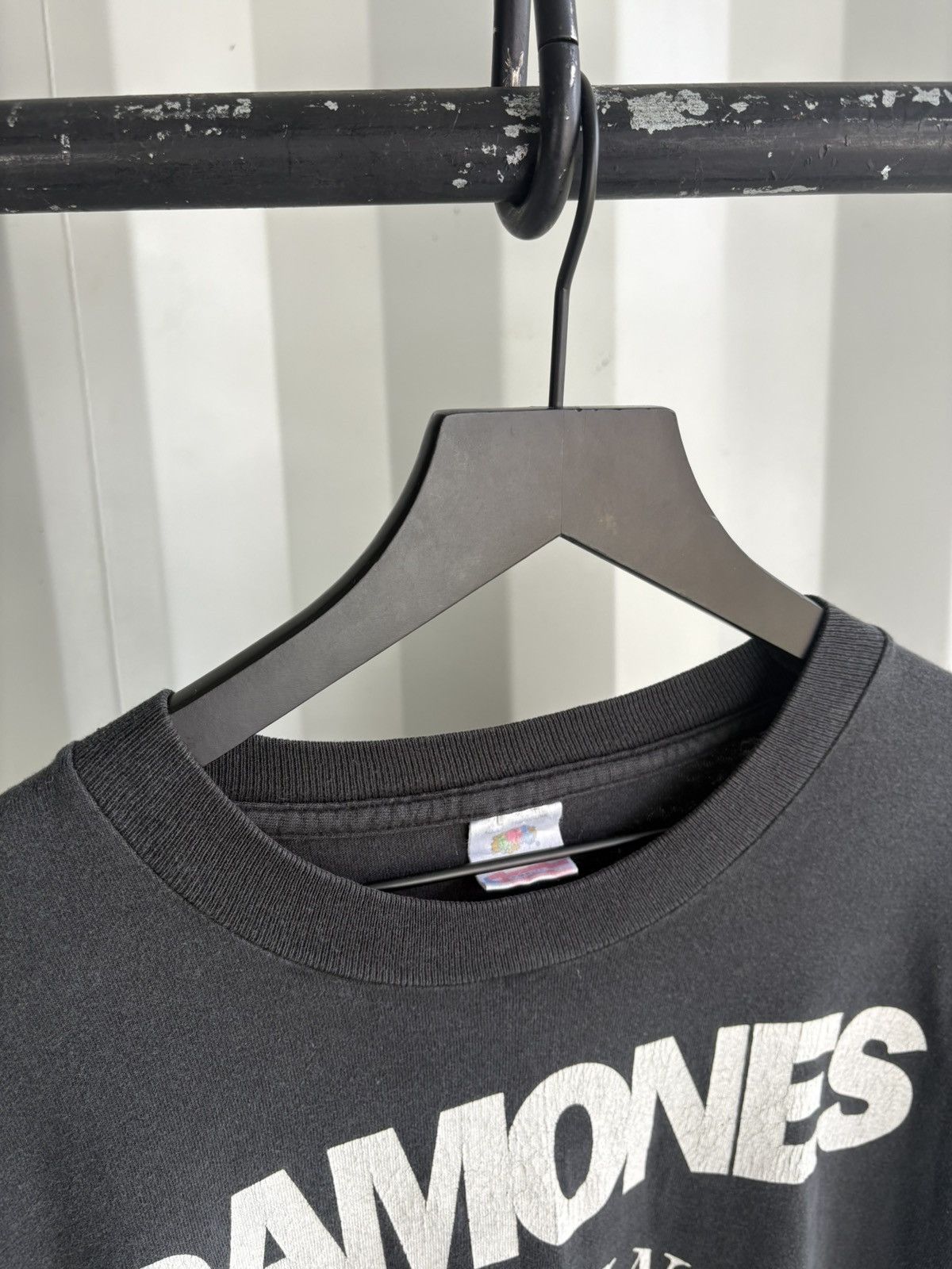 Band Tees Thrashed Ramones Distressed Sun Faded Shirt GRUNGE Band Size US XL / EU 56 / 4 - 6 Thumbnail