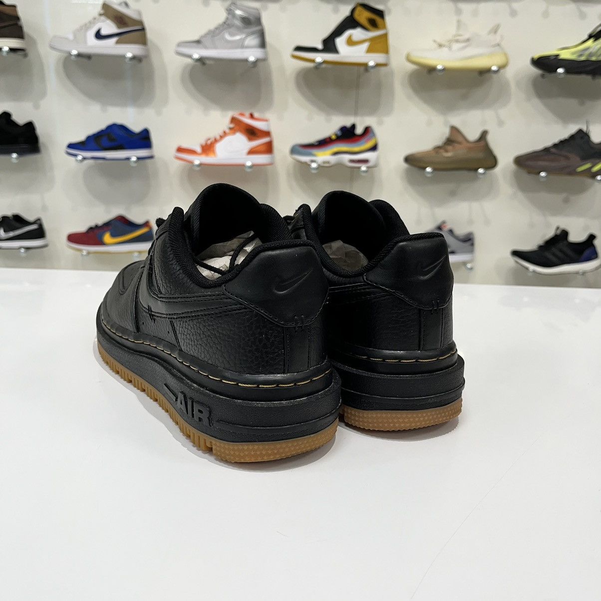 Nike Nike Air Force 1 Low Luxe Black Gum Size US 6.5 / EU 39-40 - 4 Thumbnail