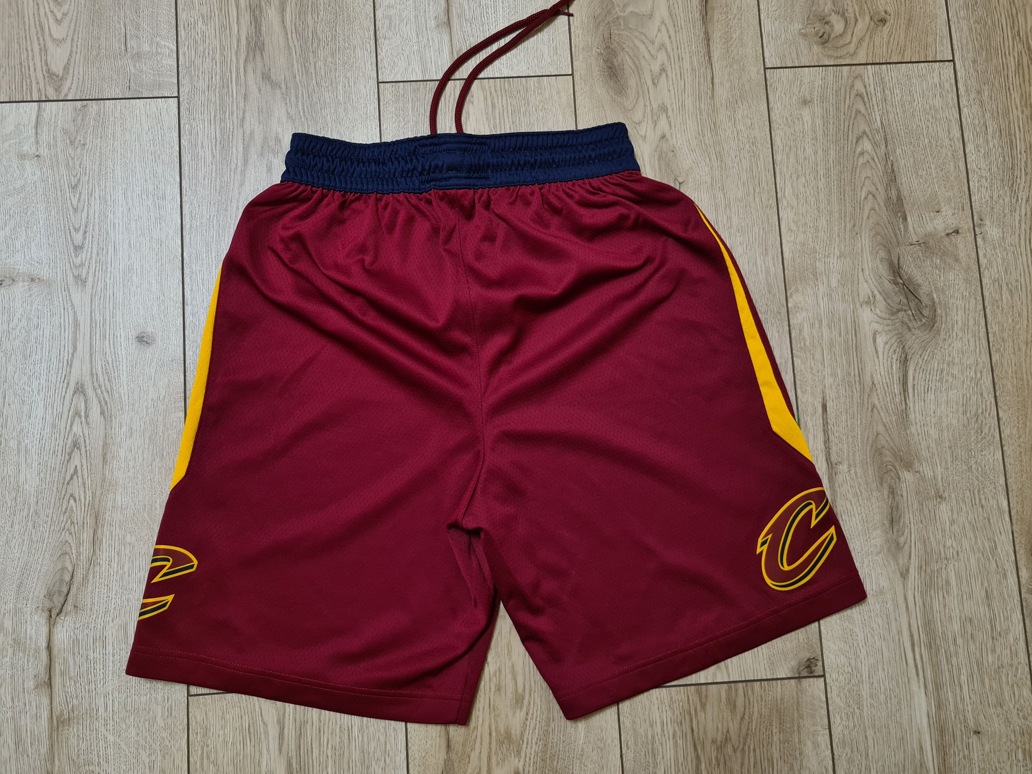NBA CLEVELAND CAVALIERS CAVS SHORTS BASKETBALL SHORTS NIKE Size US 34 / EU 50 - 2 Thumbnail