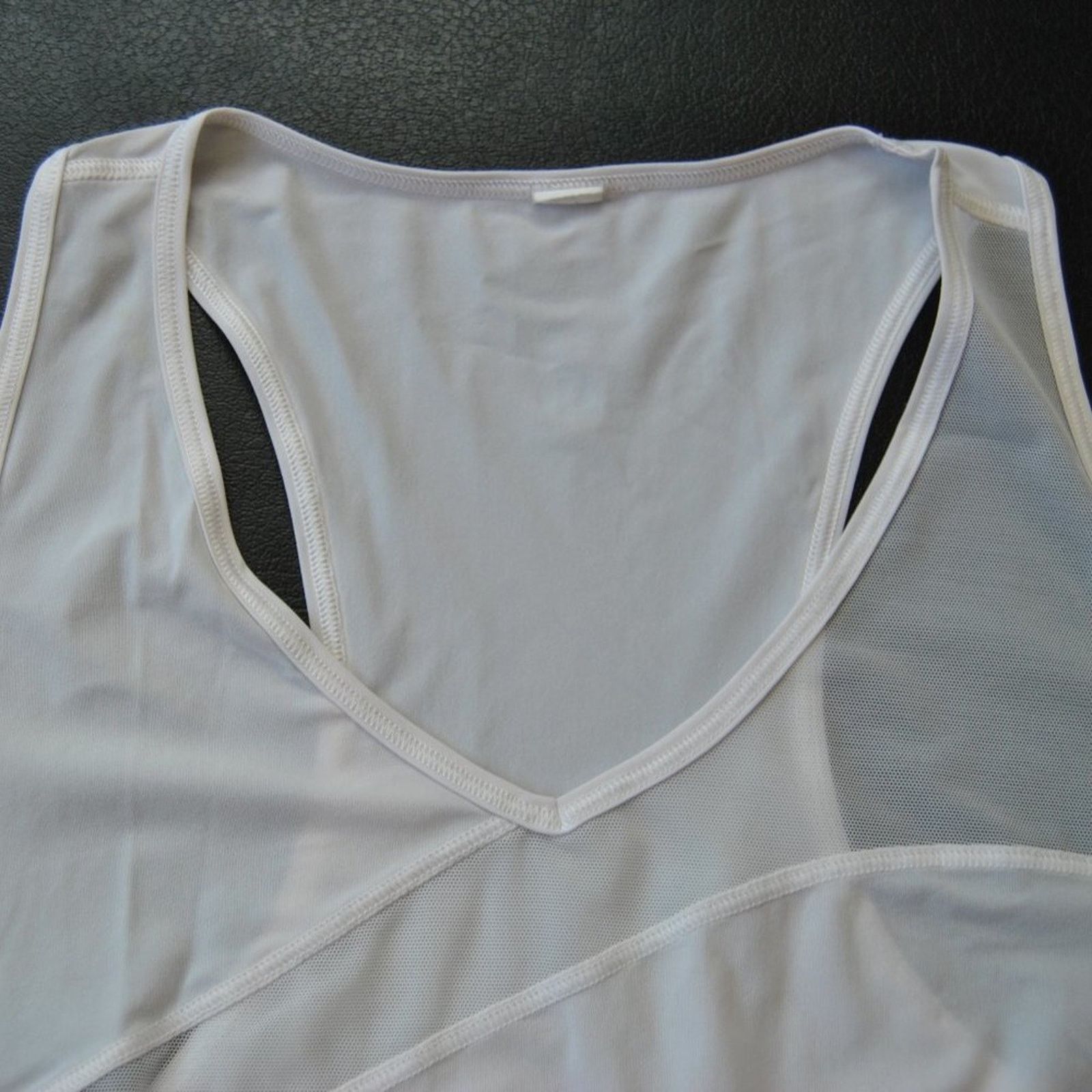Lululemon Lululemon Mesh Pattern Tank Top White Size S / US 4 / IT 40 - 4 Thumbnail
