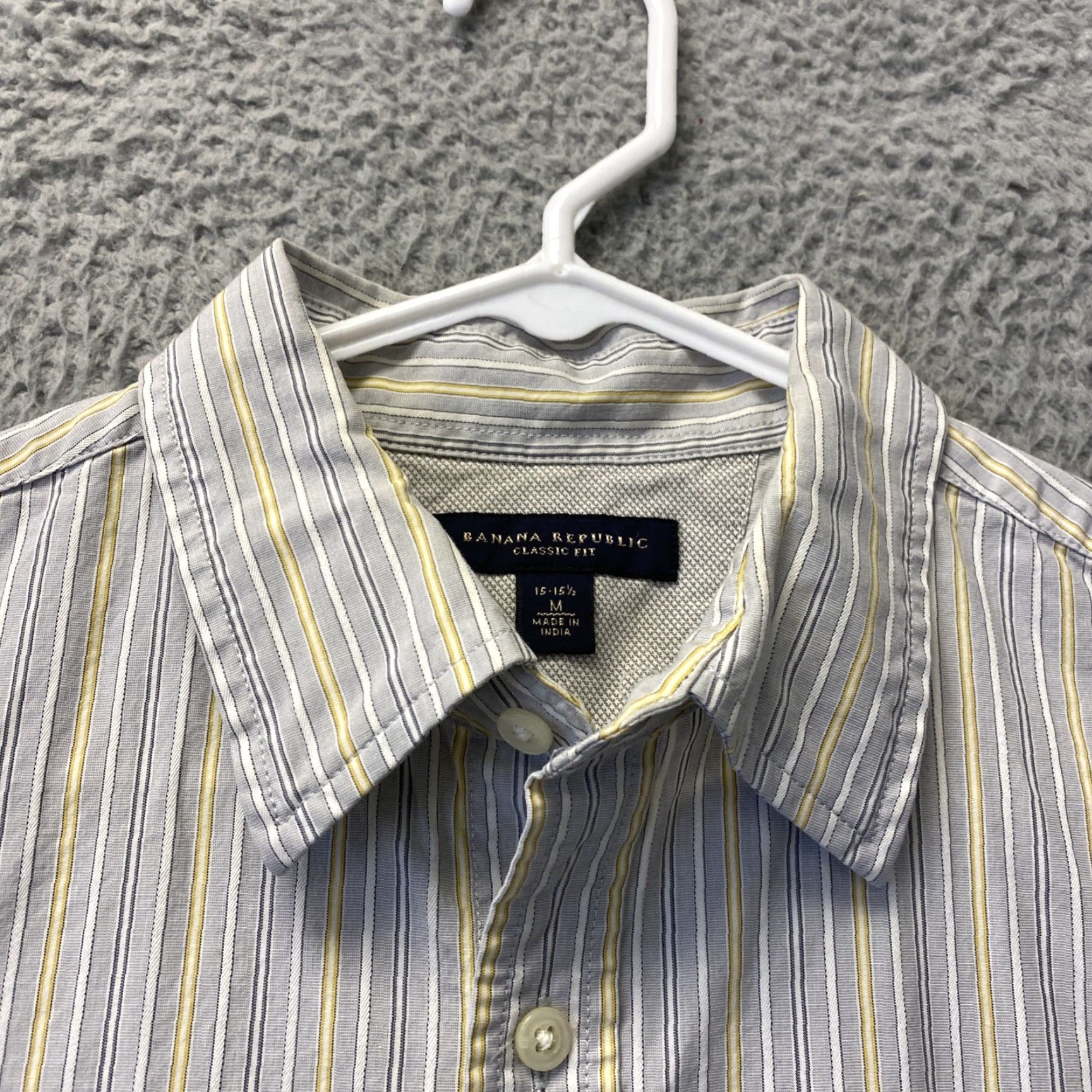 Banana Republic Banana Republic Men Button-Up Shirt Size M Gray Striped Long Sleeve /109-4 Size US M / EU 48-50 / 2 - 2 Thumbnail