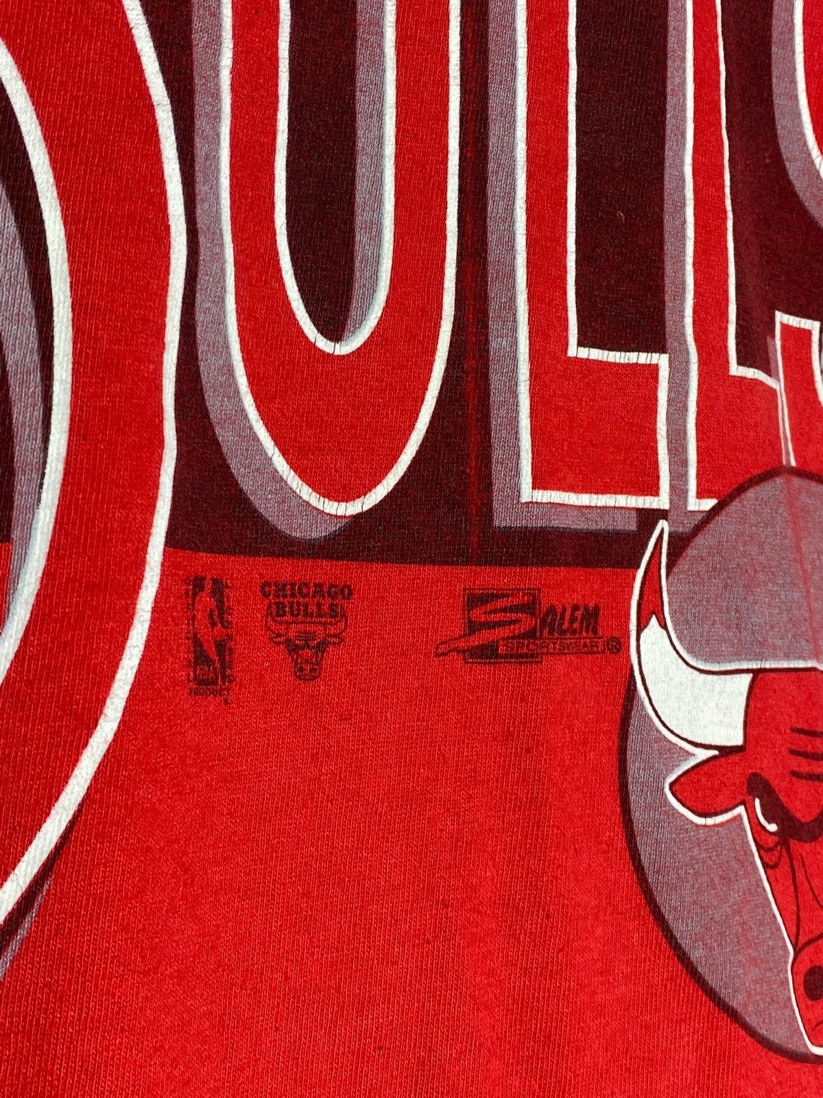 NBA Chicago Bulls Salem Sportswear T-Shirt VTG 90s NBA Logo Size US L / EU 52-54 / 3 - 5 Thumbnail