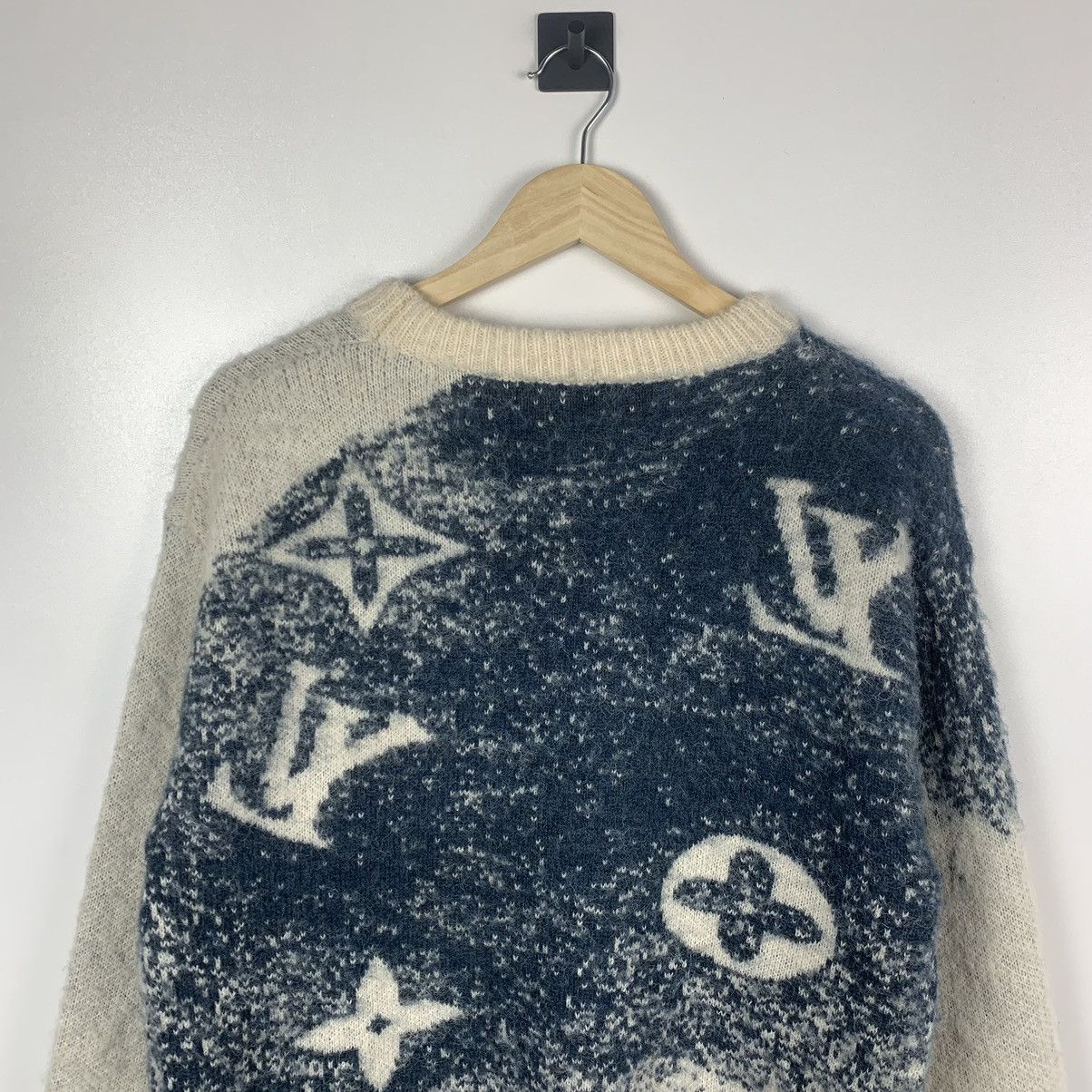 Louis Vuitton Louis Vuitton Wool Sweater Size S Made in Italy Size US S / EU 44-46 / 1 - 6 Thumbnail