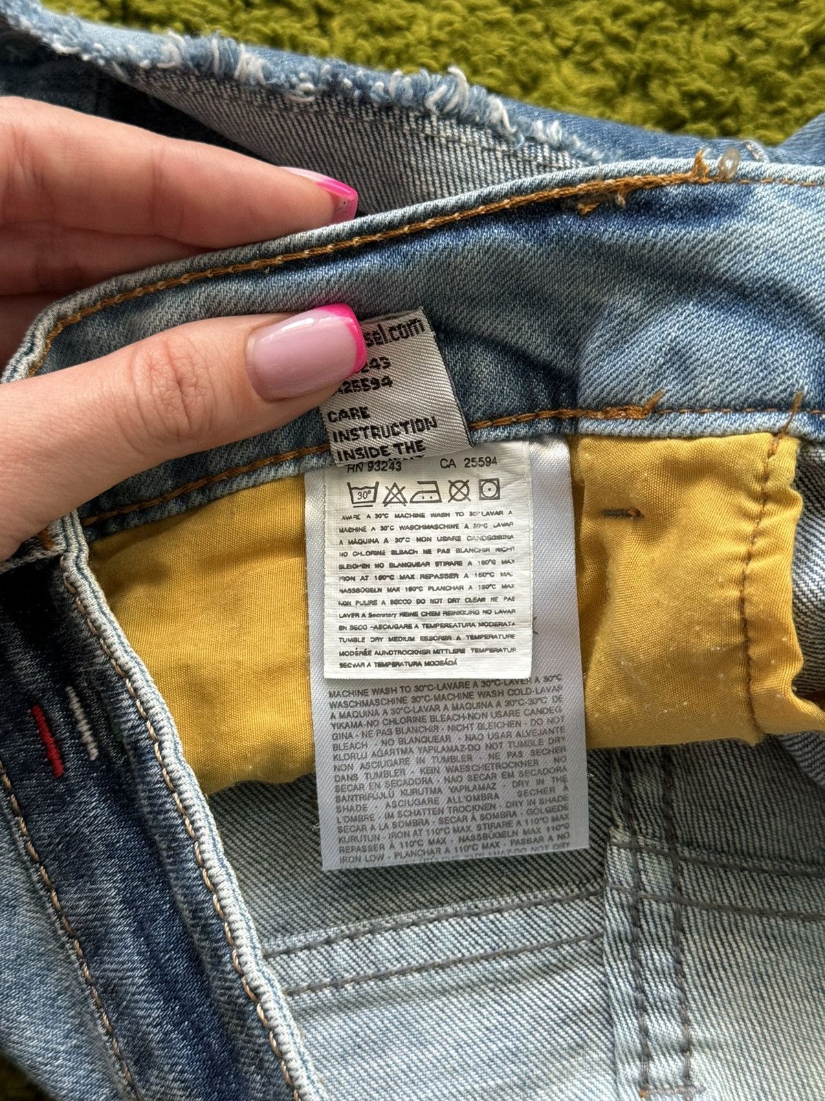 Diesel × Vintage Diesel 2000s vintage Y2K factory distressed mini shorts Size 27" / US 4 / IT 40 - 7 Thumbnail