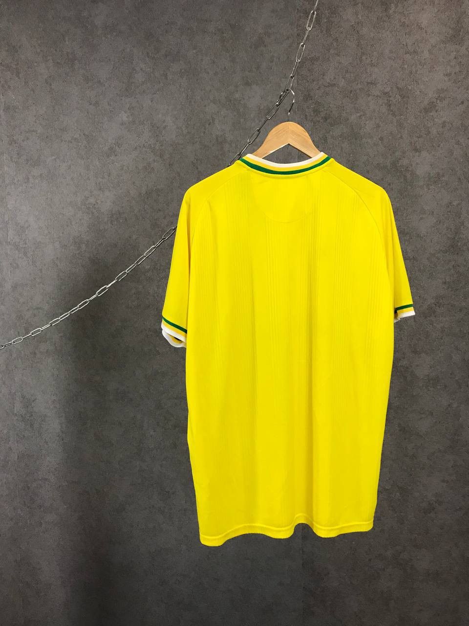 Other Norwich soccer jersey Size US XXL / EU 58 / 5 - 7 Thumbnail