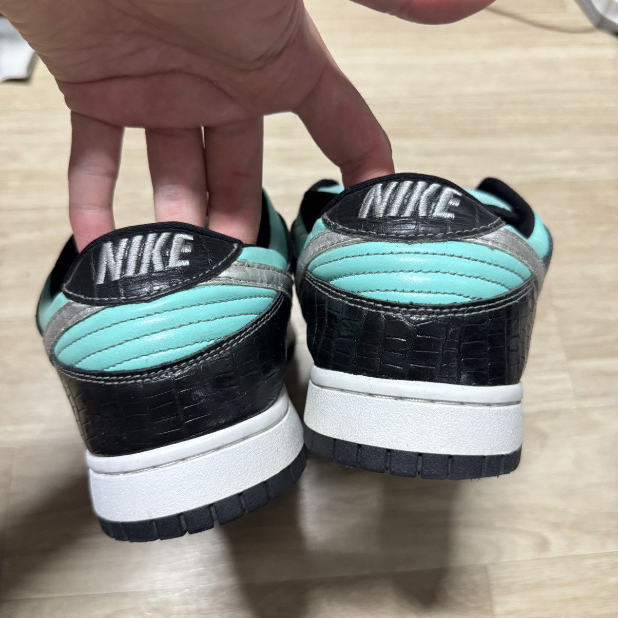 Nike 2005 Nike sb dunk low tiffany Size US 10 / EU 43 - 4 Thumbnail