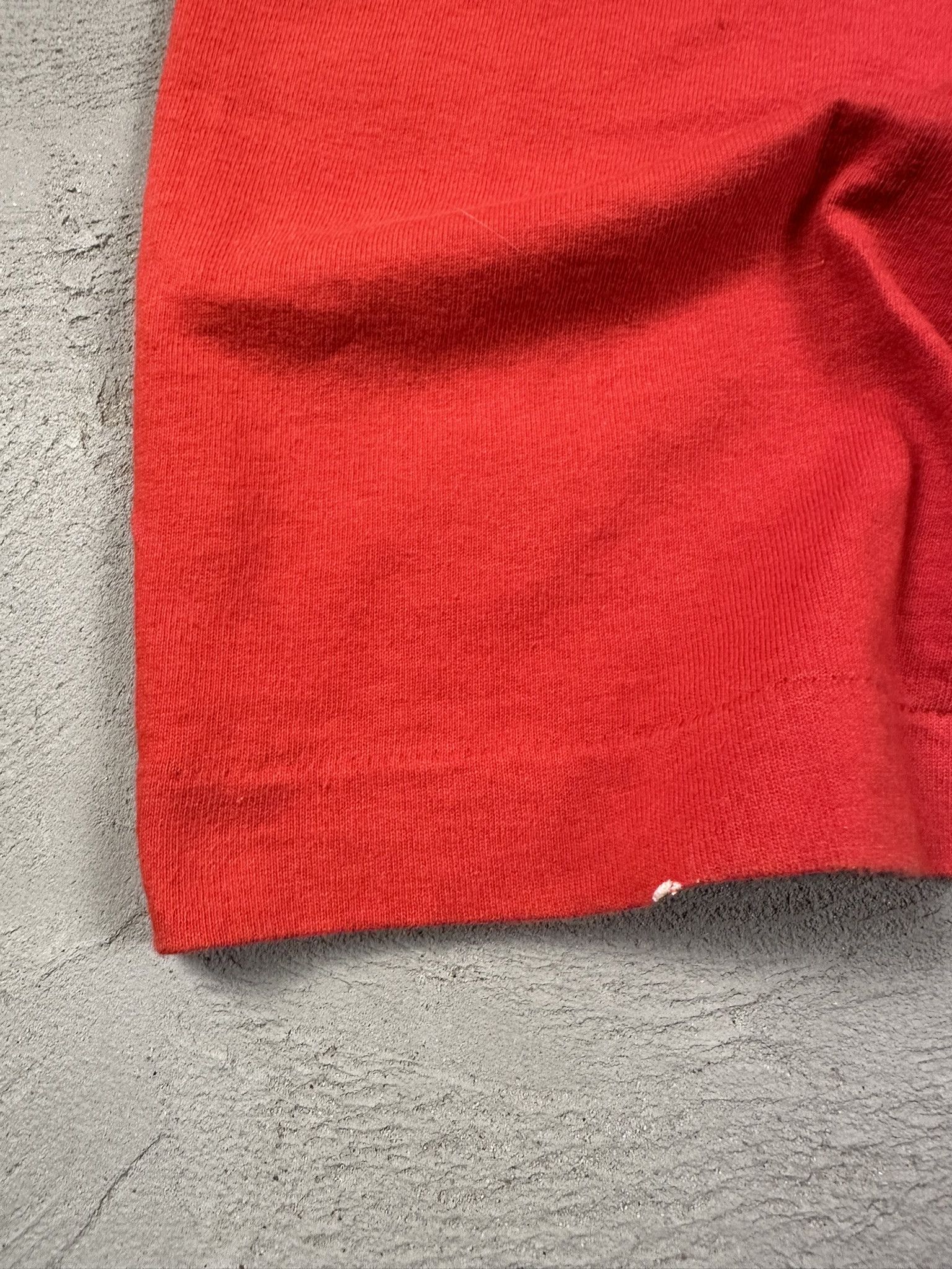 Vintage 90s Vintage Eric Cantona Manchester United Soccer T-shirt Size US L / EU 52-54 / 3 - 16 Thumbnail