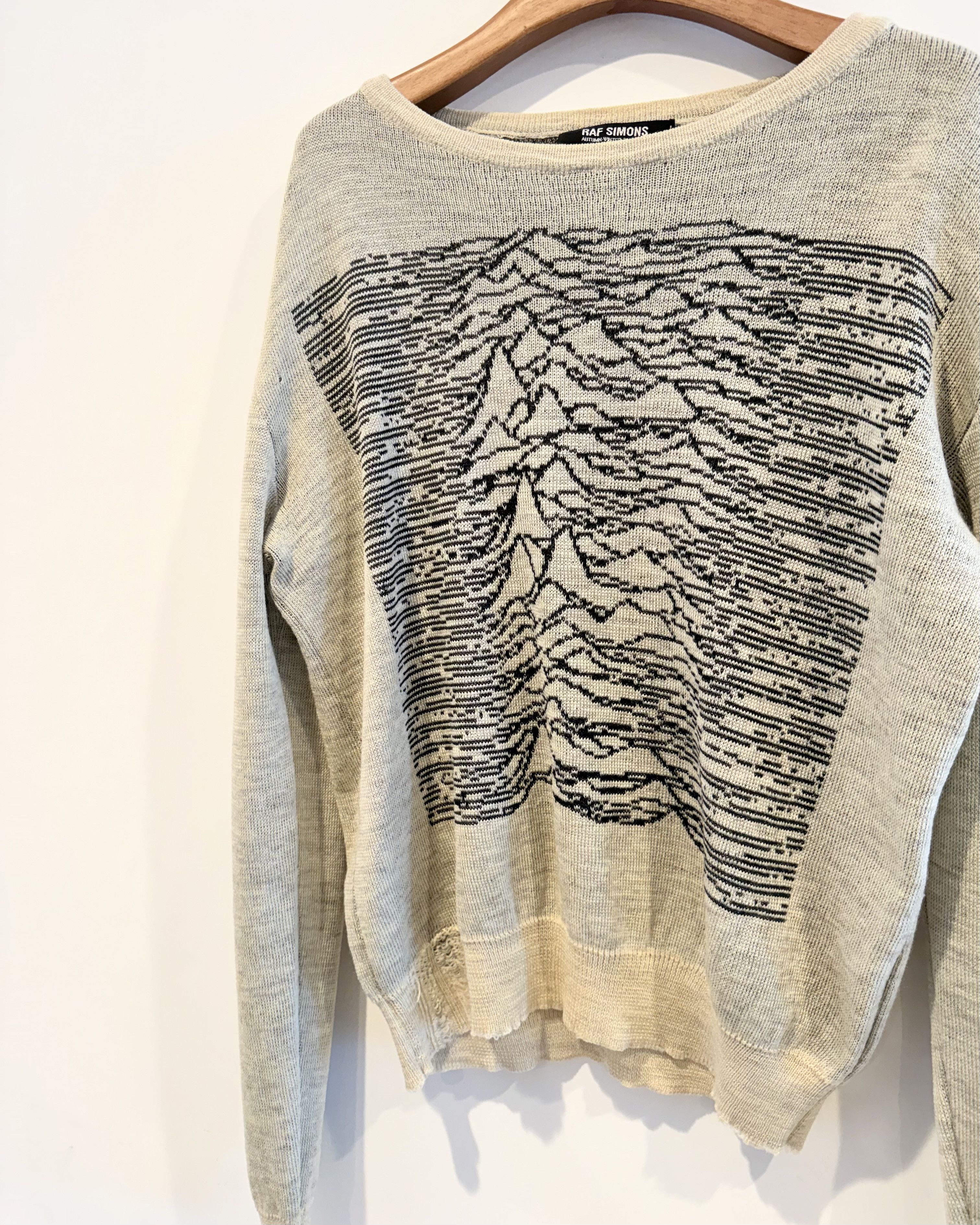 Raf Simons Raf Simons Aw2003 Closer Unknown Pleasures Sweater Size US M / EU 48-50 / 2 - 2 Thumbnail